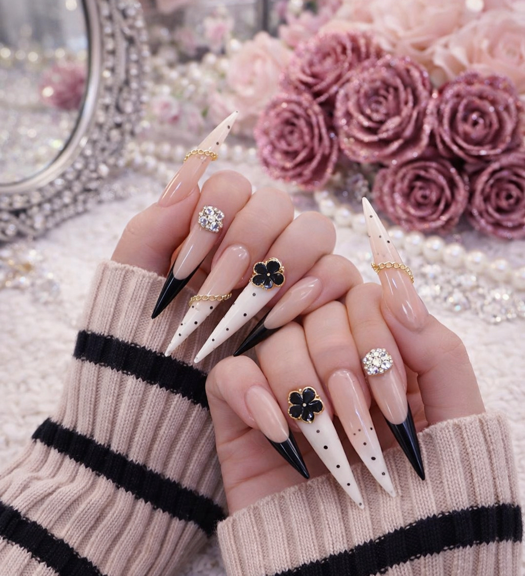 Roselia_nail_official