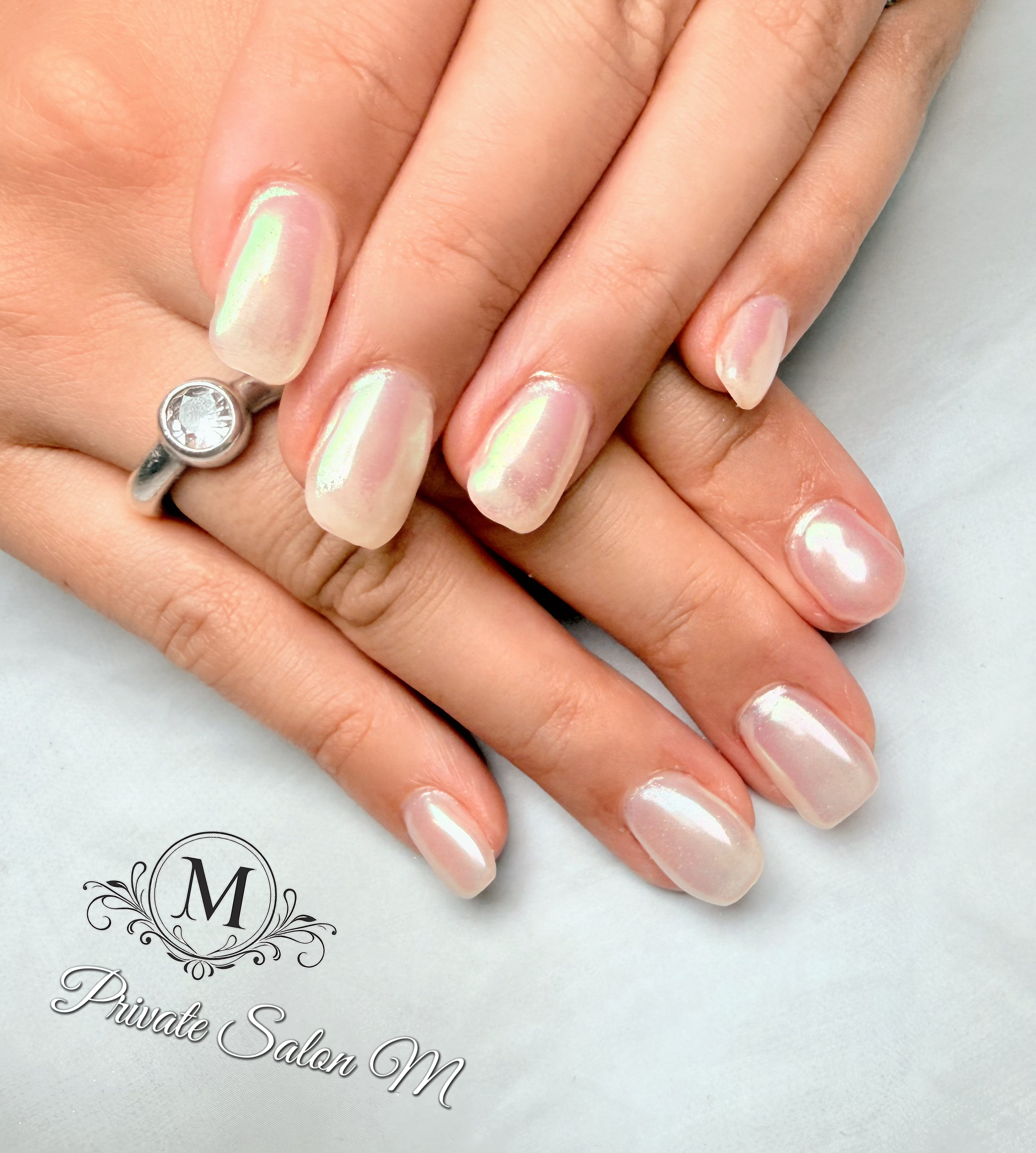 Private.Salon.M