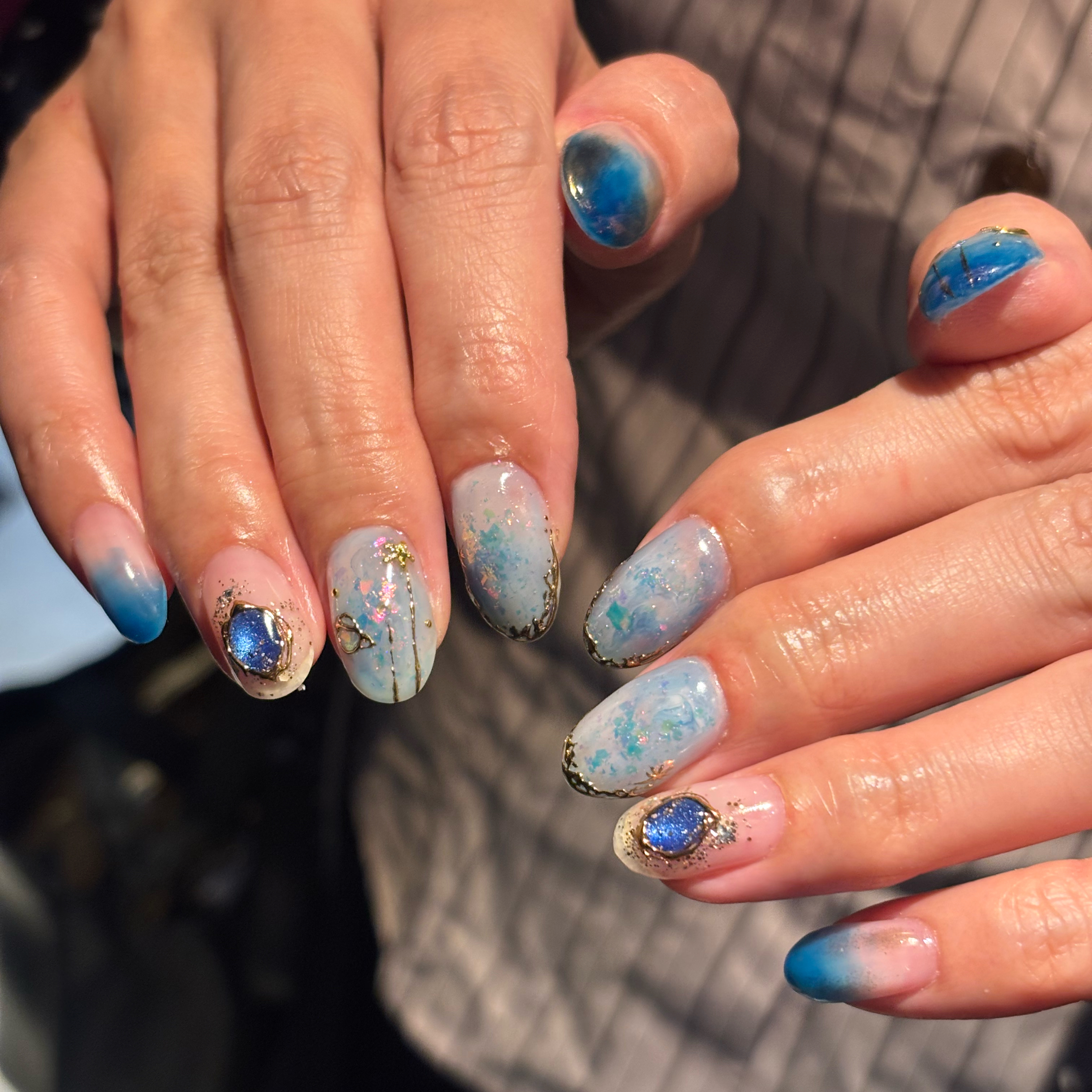 Nail_ayata