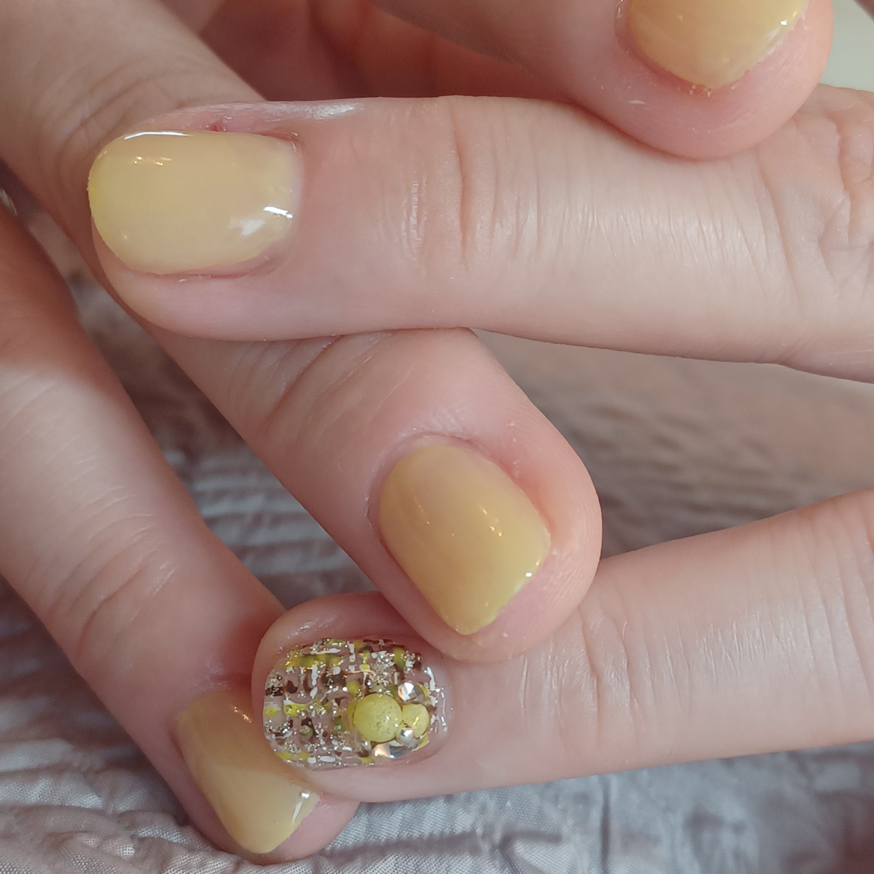 antique.nail