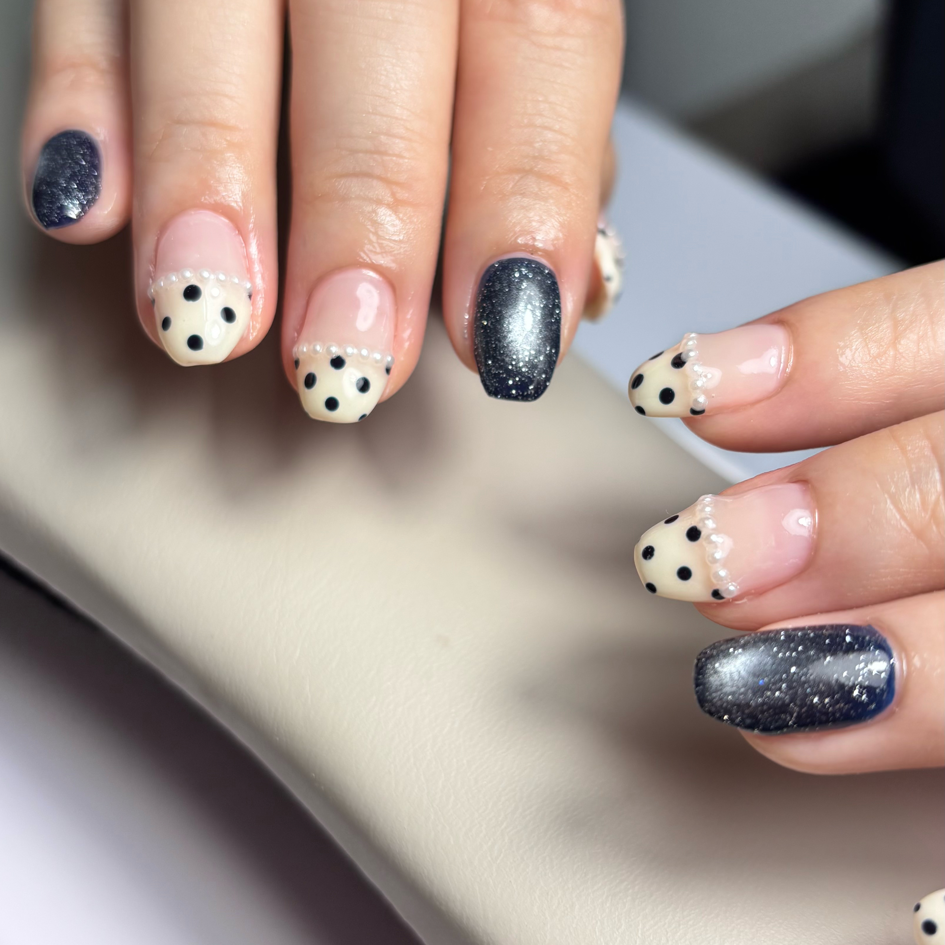 anon_nail