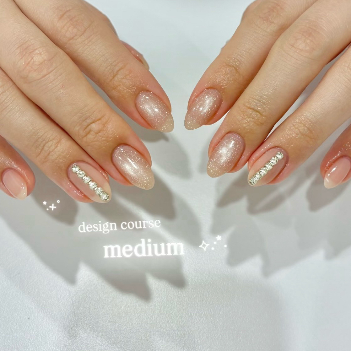 nyua_nail