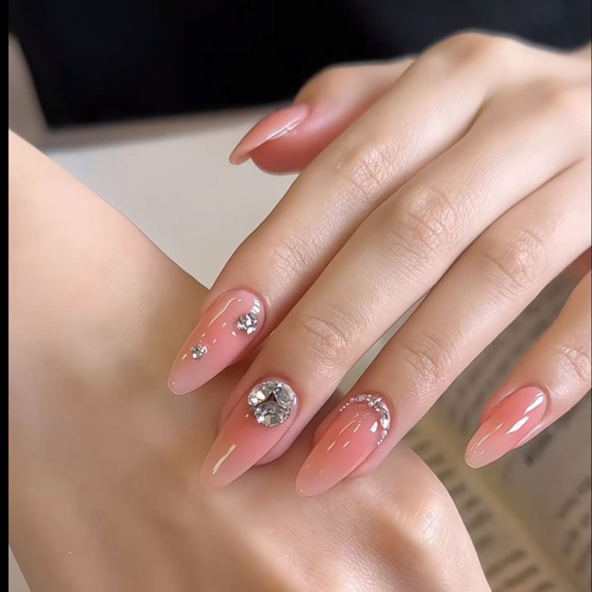Nomi_art