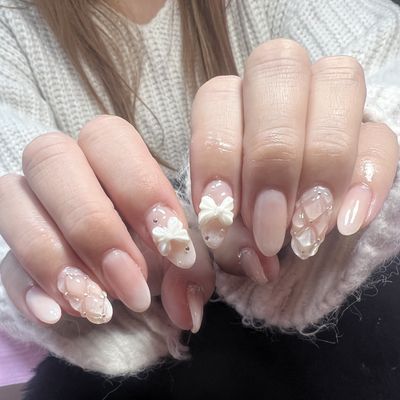 人気◎ベースデザイン＋アート４本まで