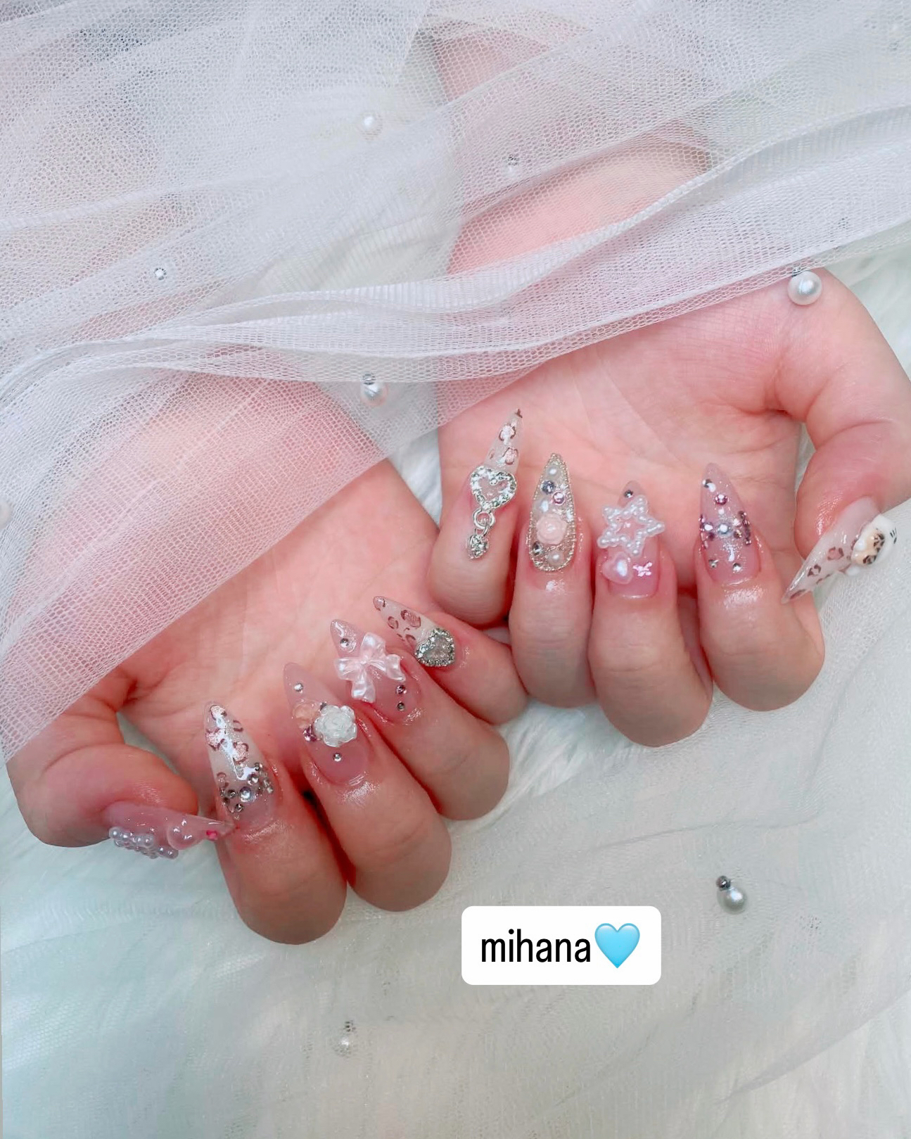 mihana_nailist