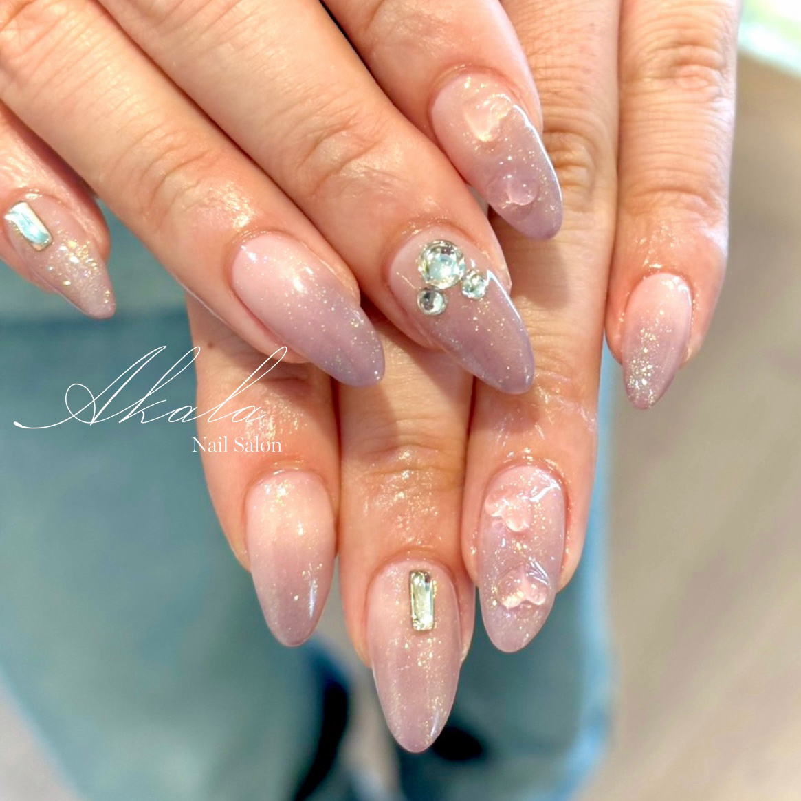 nailsalon_Akala