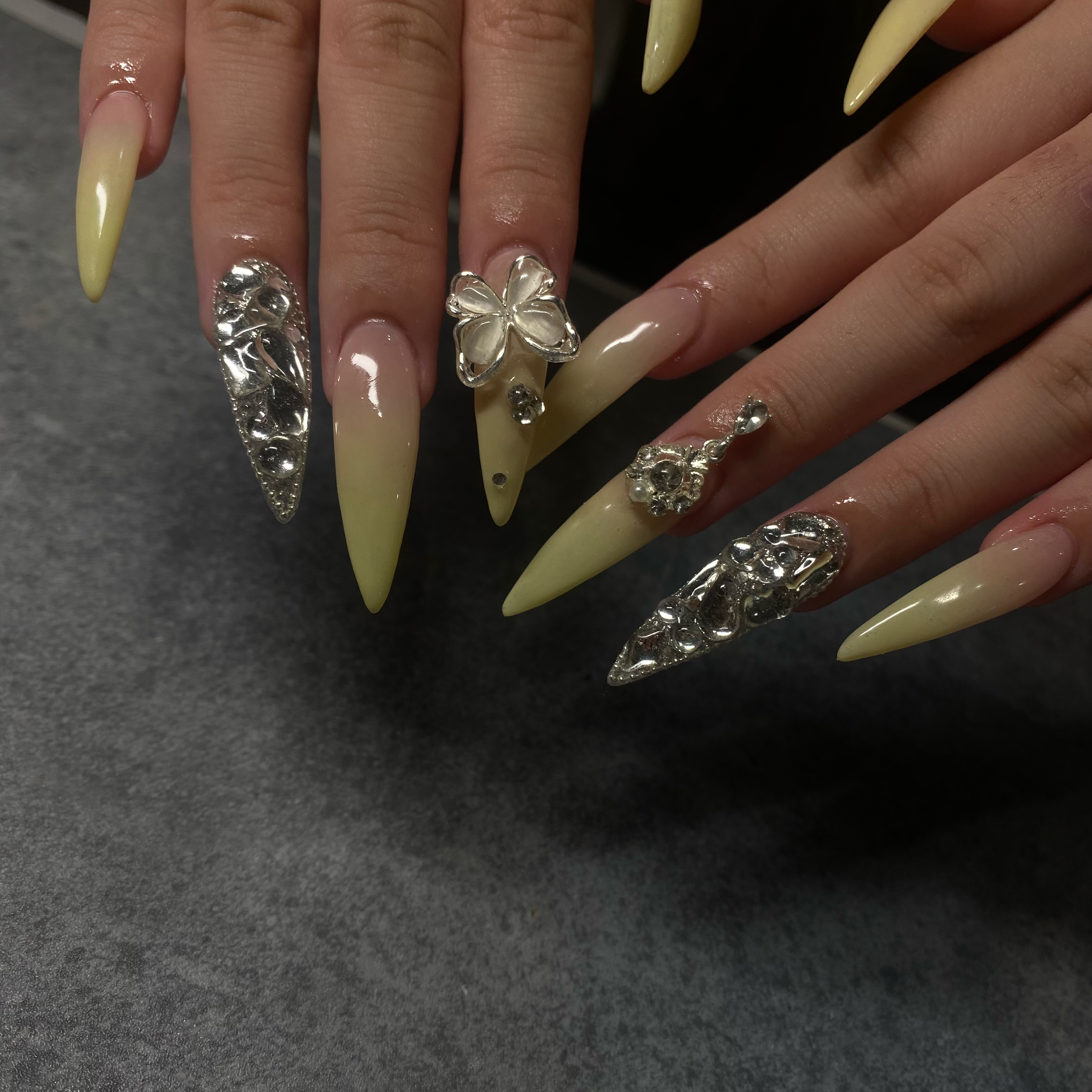 nailsalon_momo