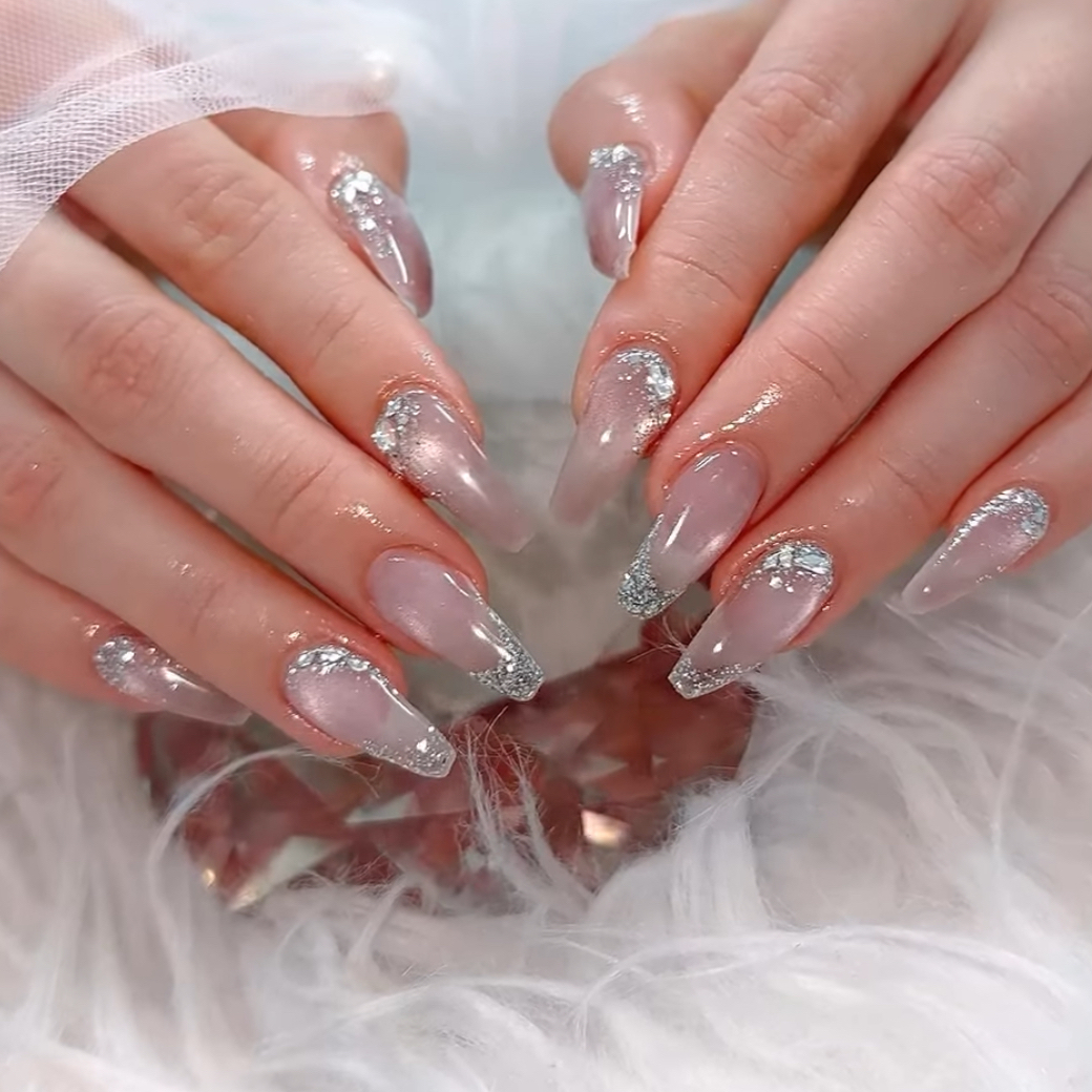 Aislinn_nail