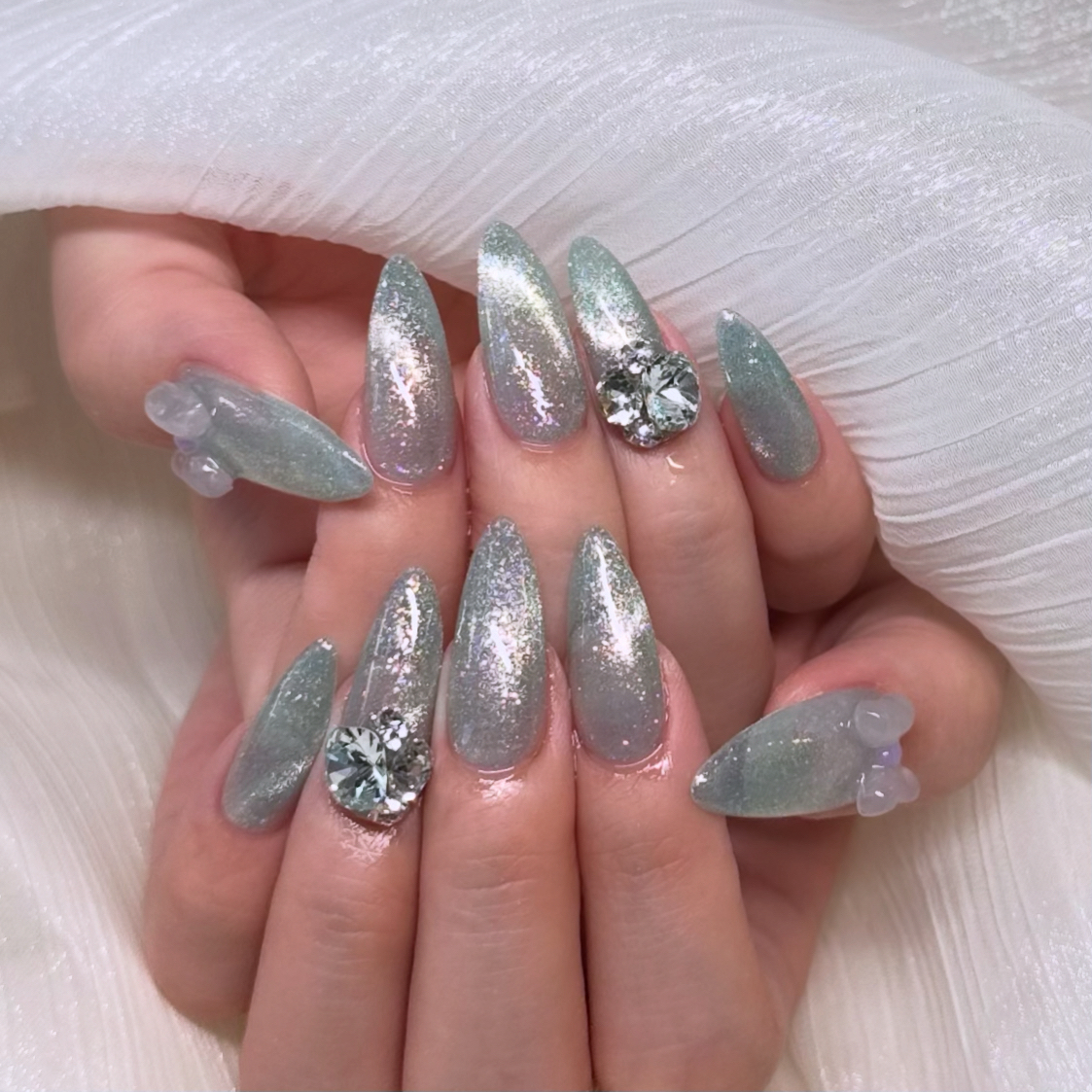 B_lashnail