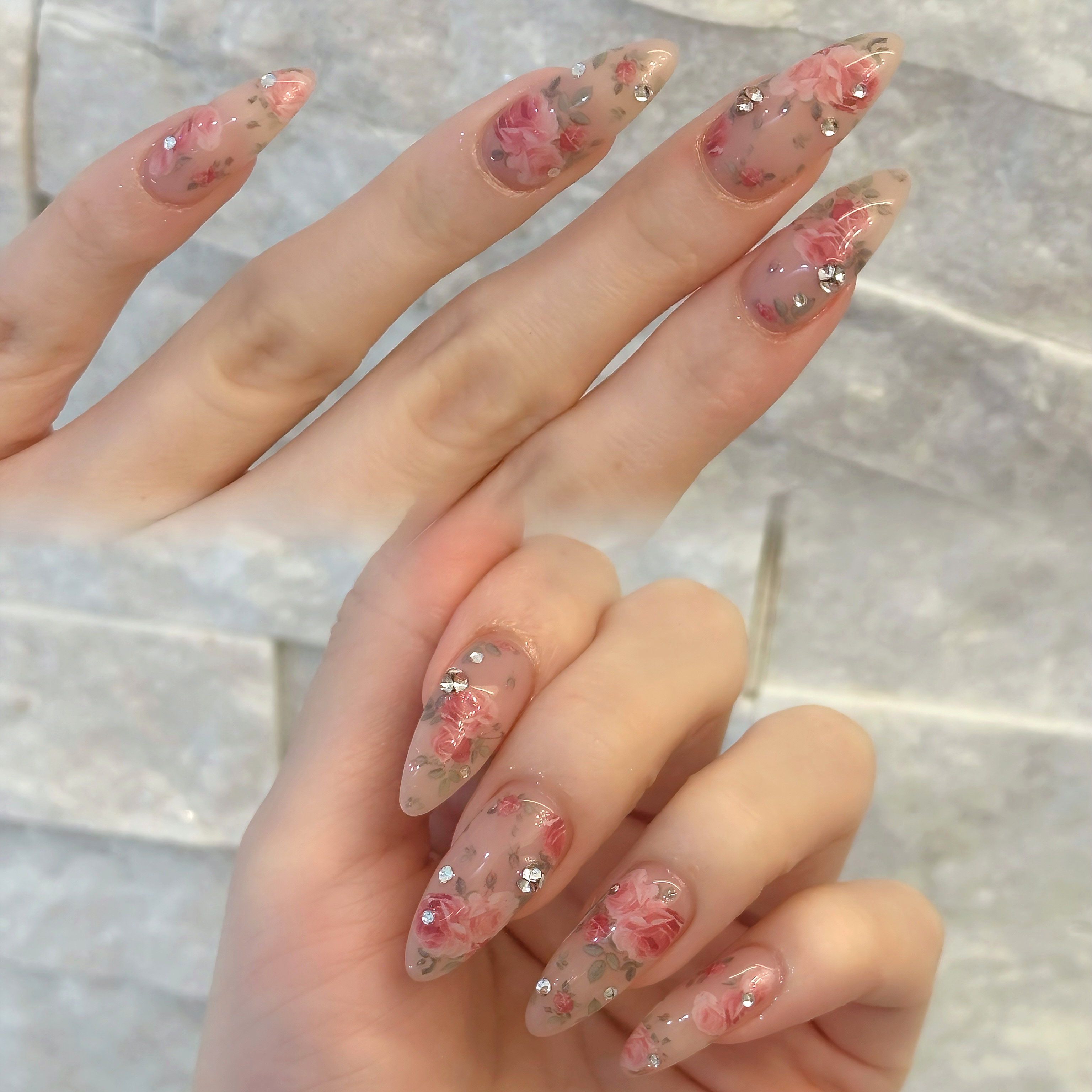 y__i.nail