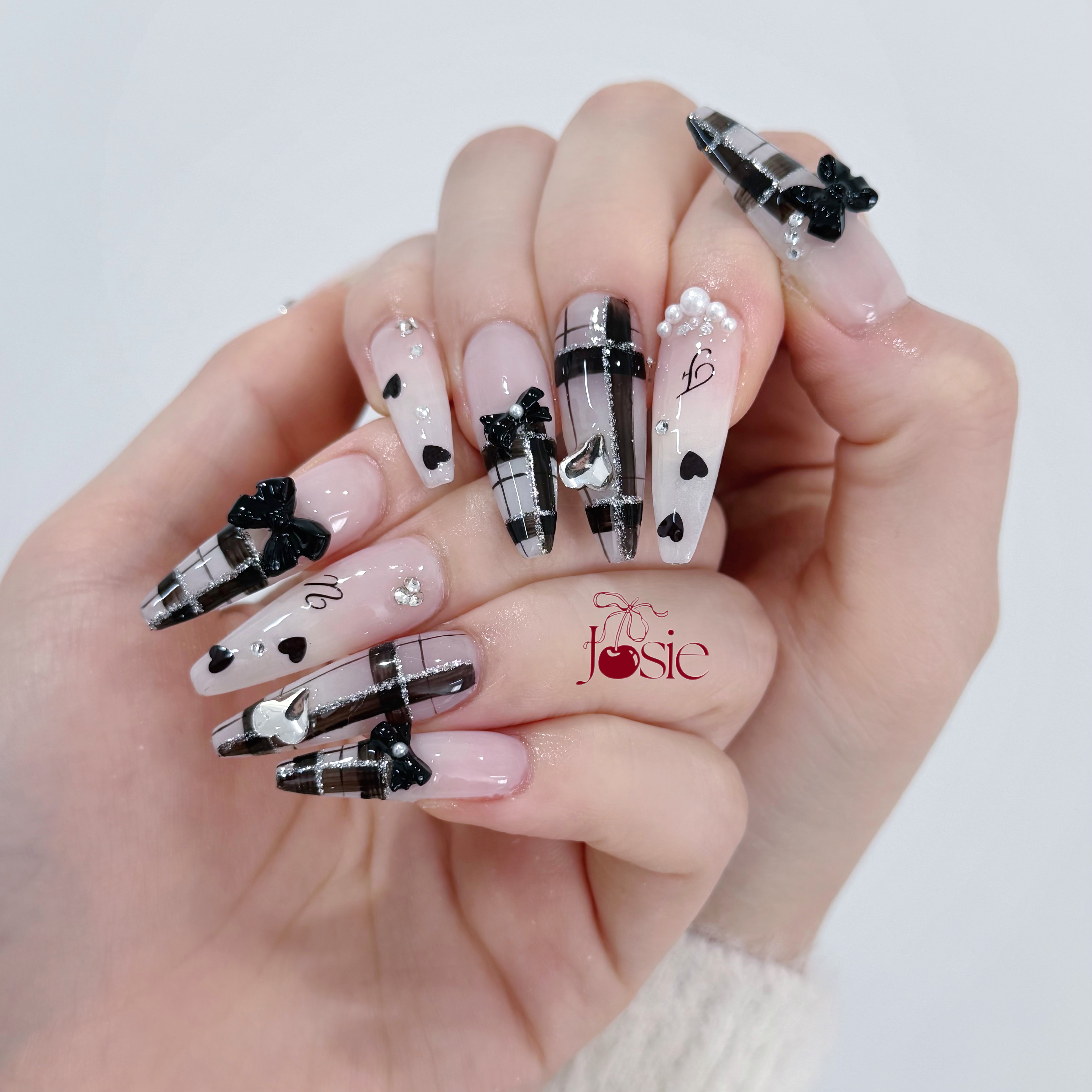 nail.ain