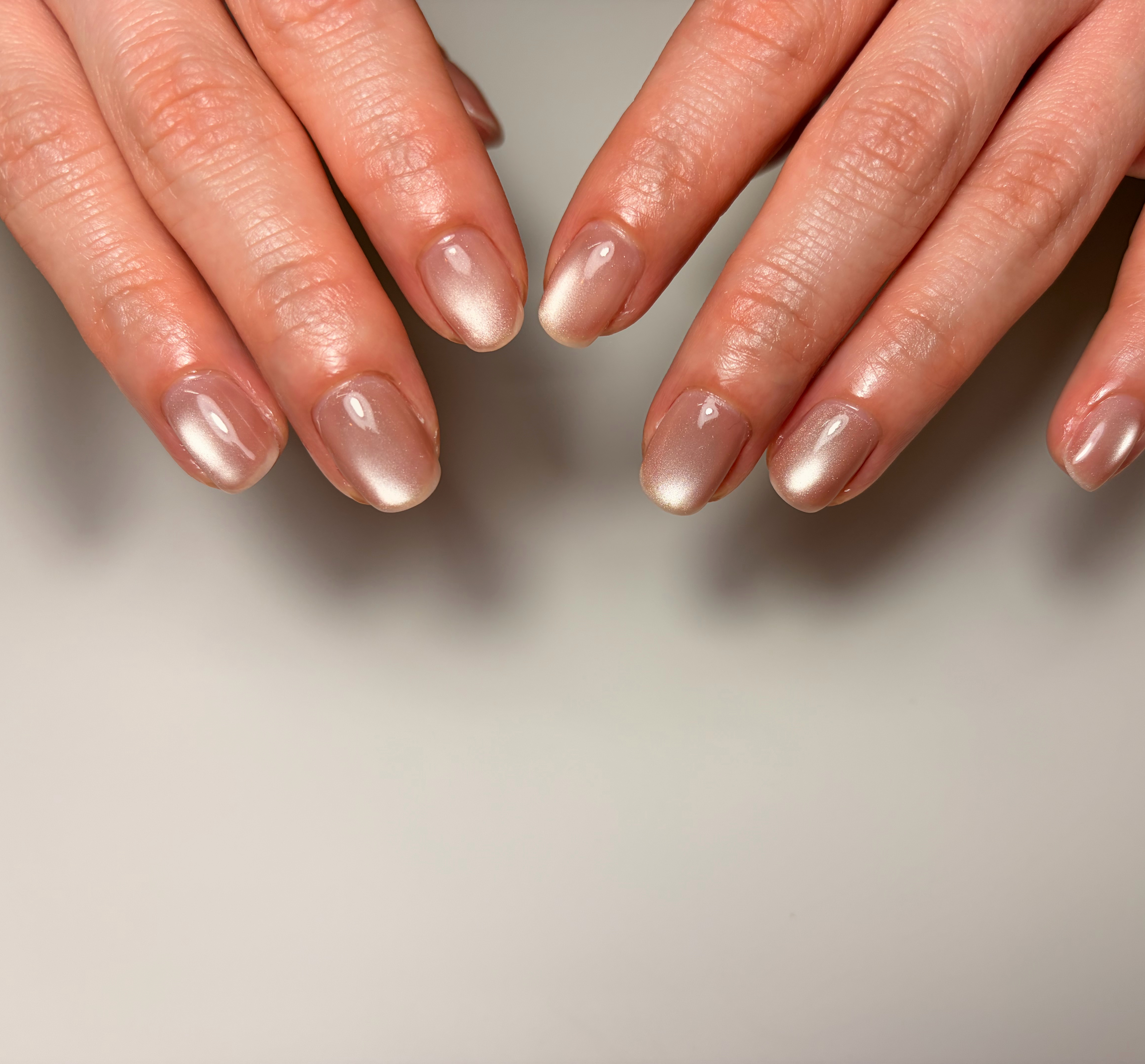and..R_nails