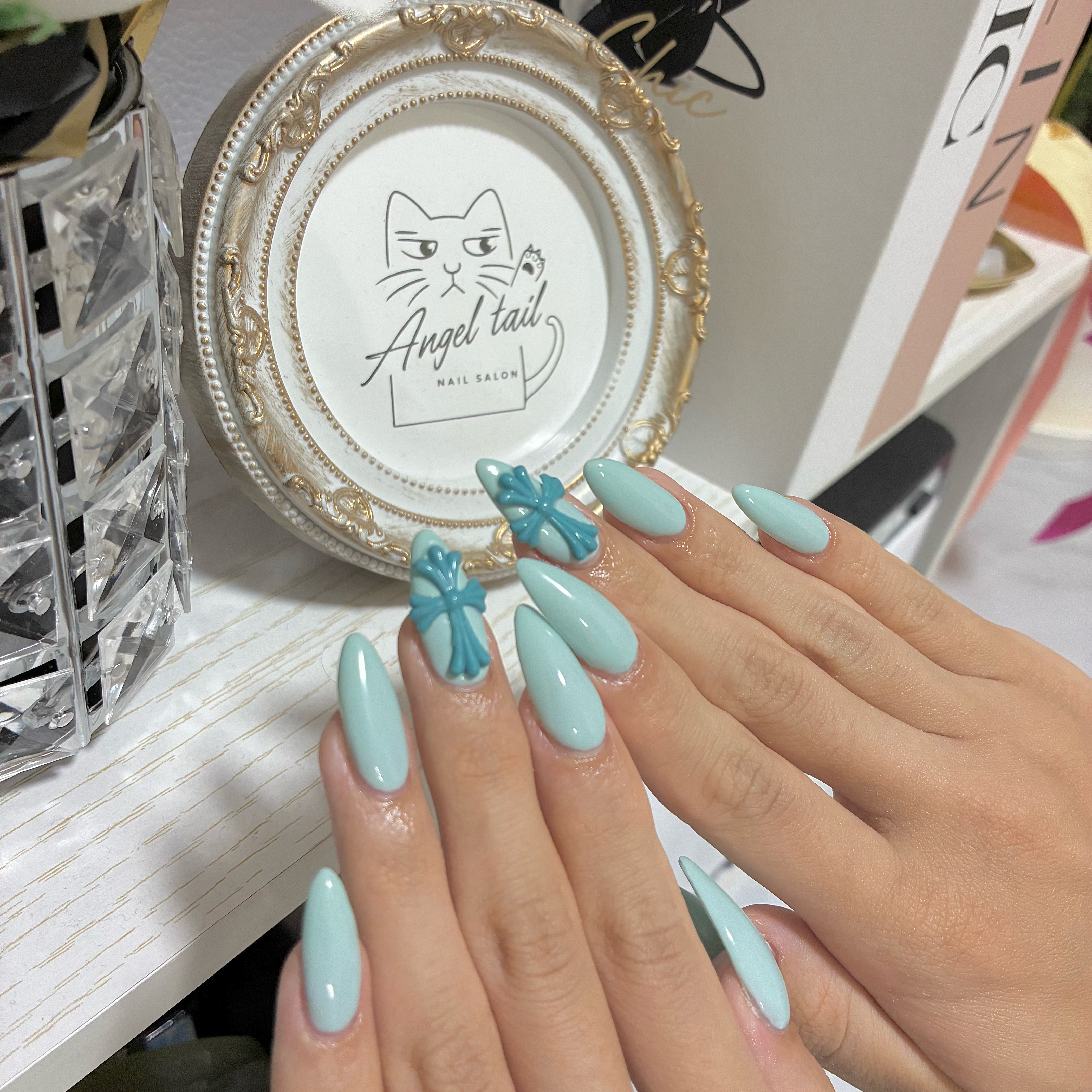 Angel.tail_
