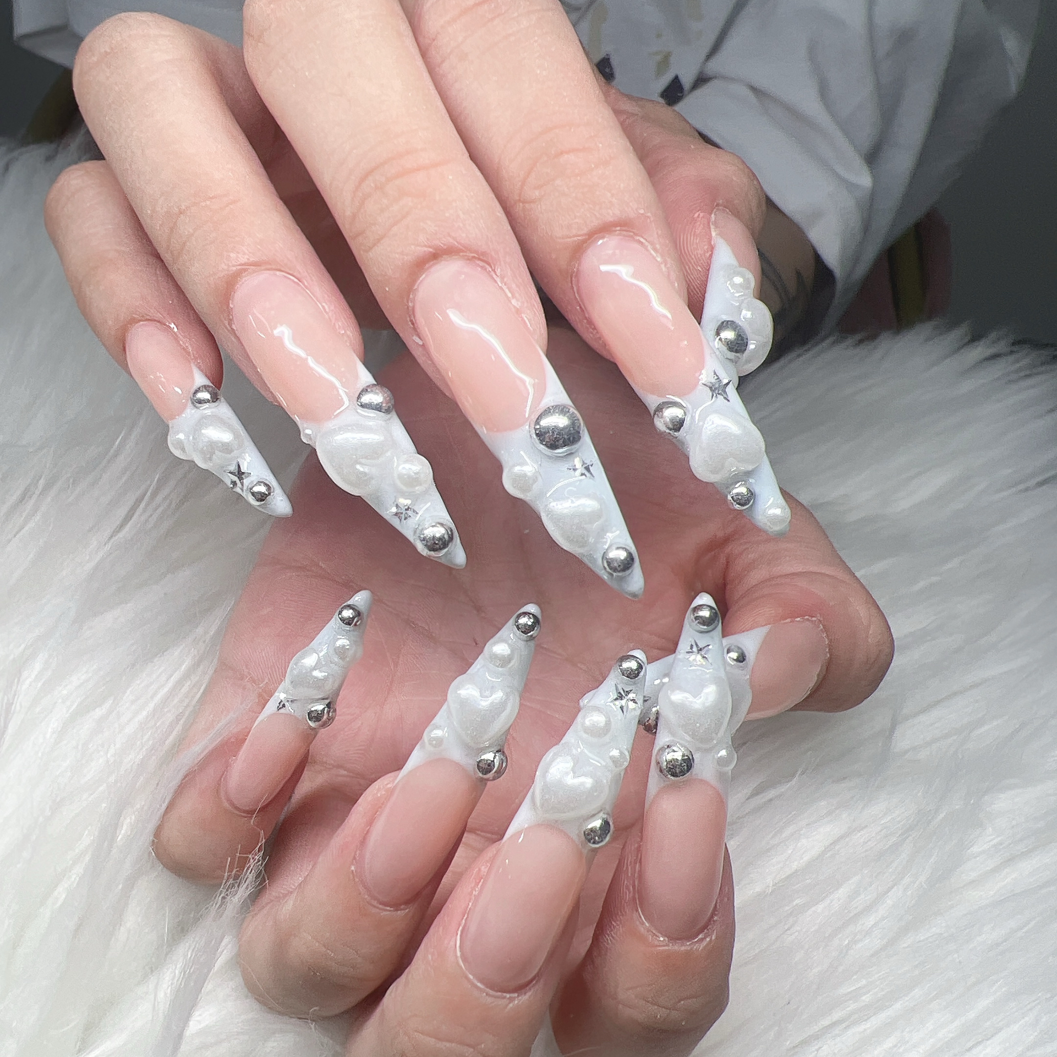 Lee_Nails