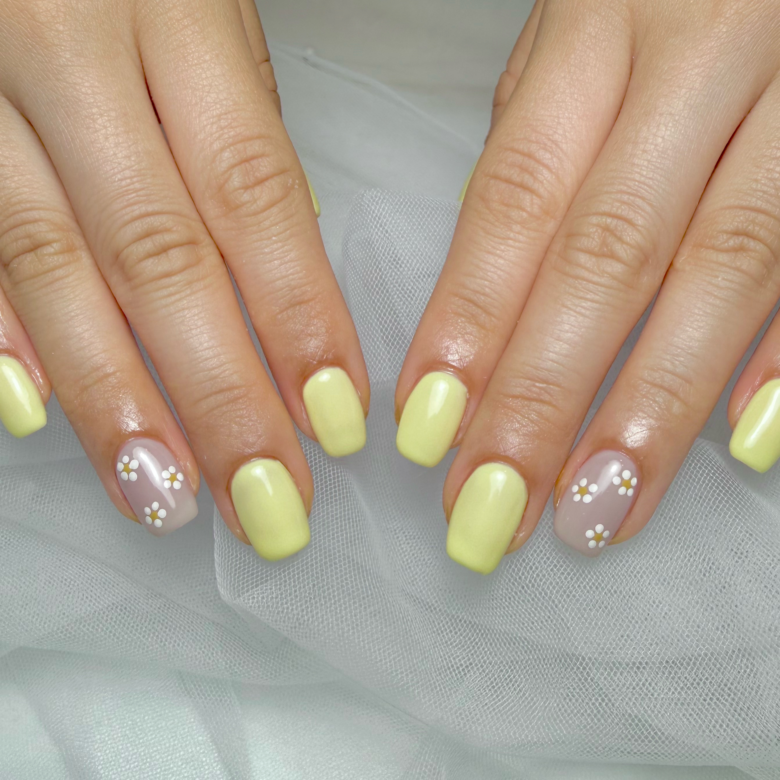yu_.nail