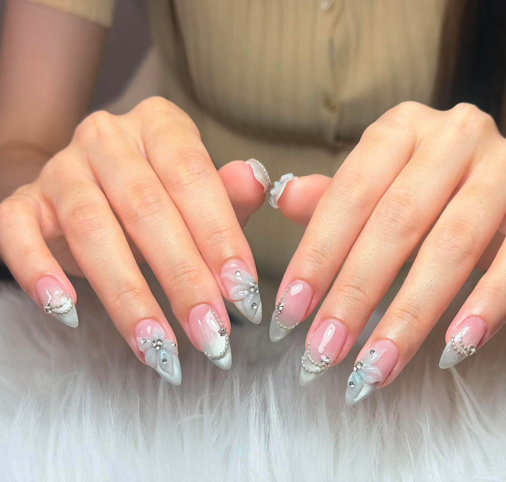 804_Nail