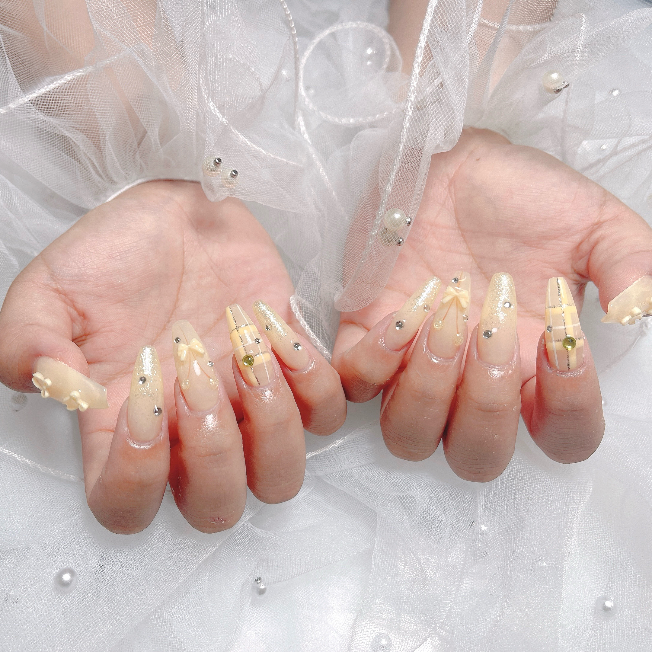 Huyn_Nail_