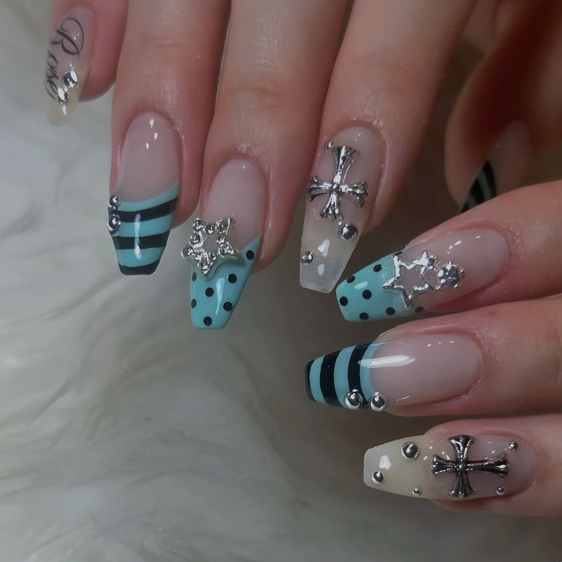 nail art ROYAL