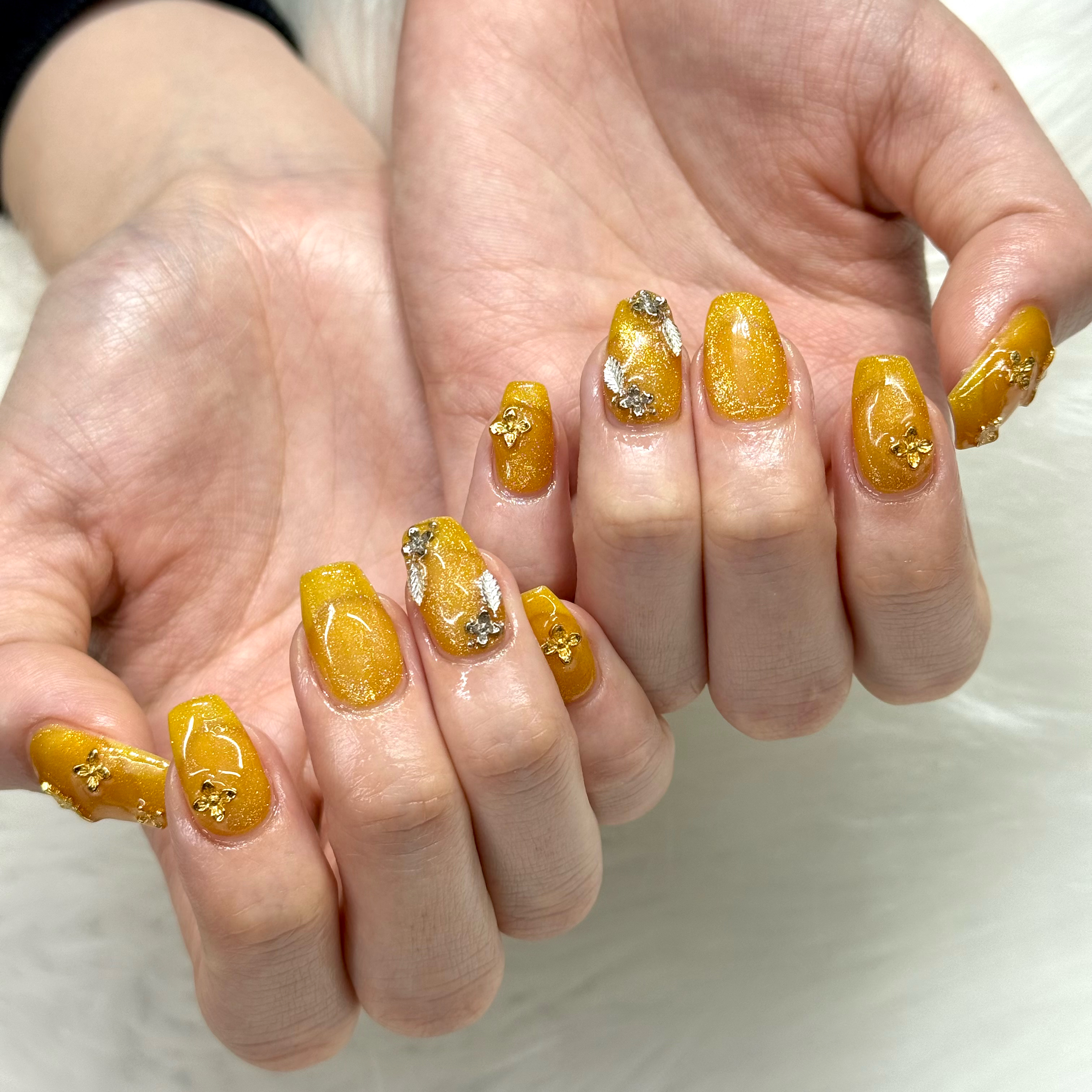 glow_nail