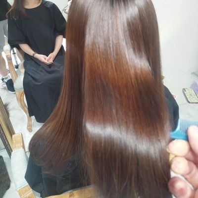 毎日が楽になる髪質改善による美髪矯正～酸性.～　￥36000円→￥30000円