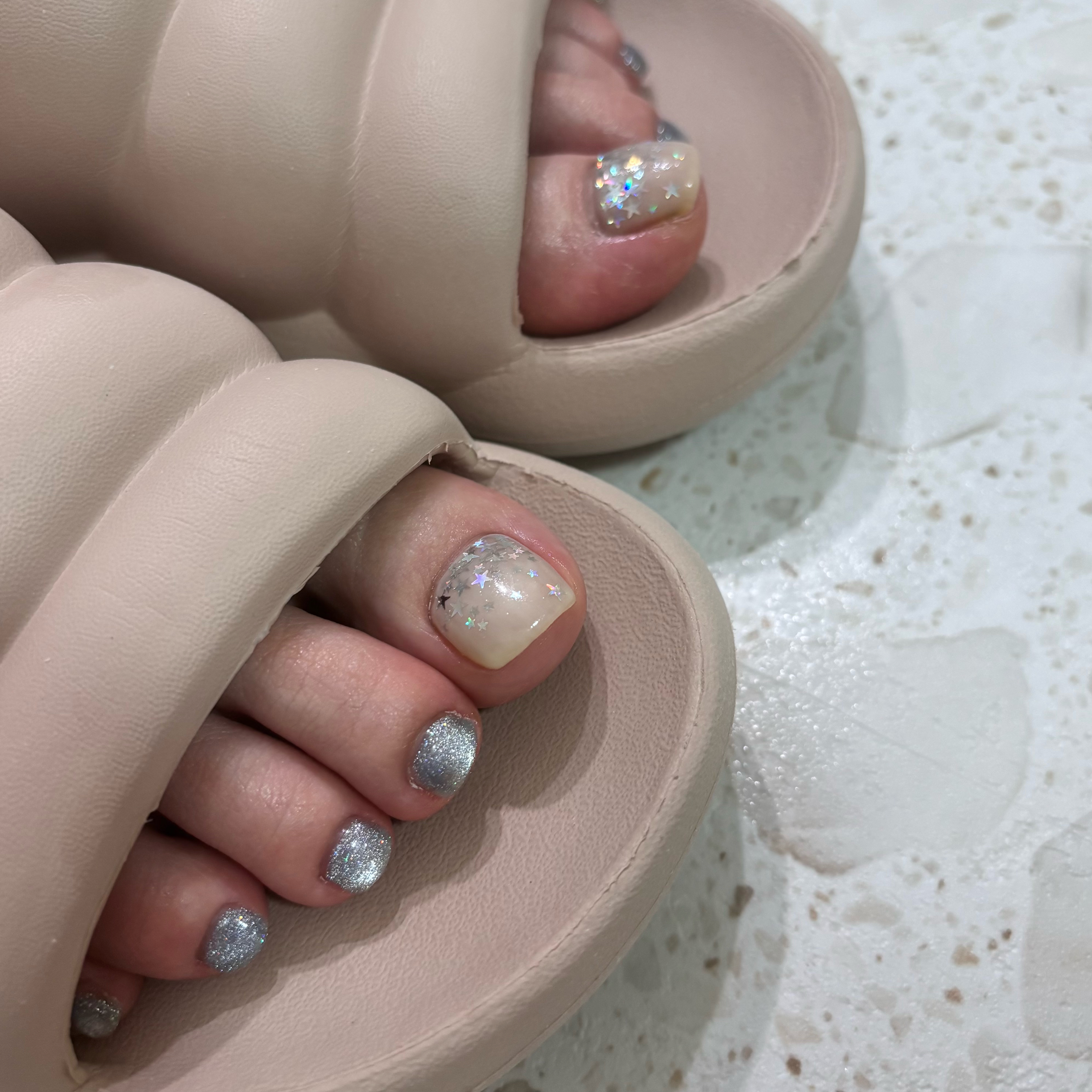 anon_nail
