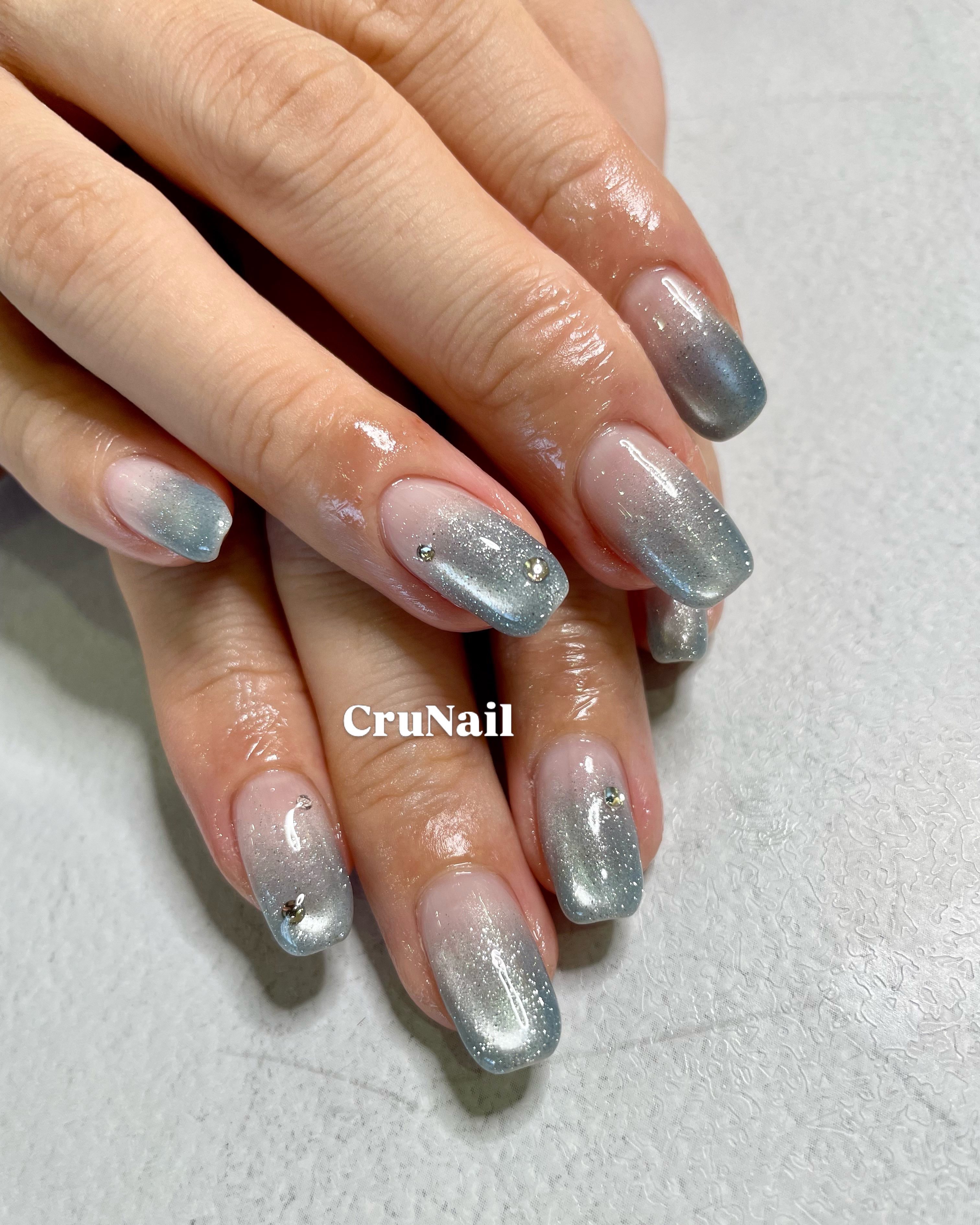cru__nail