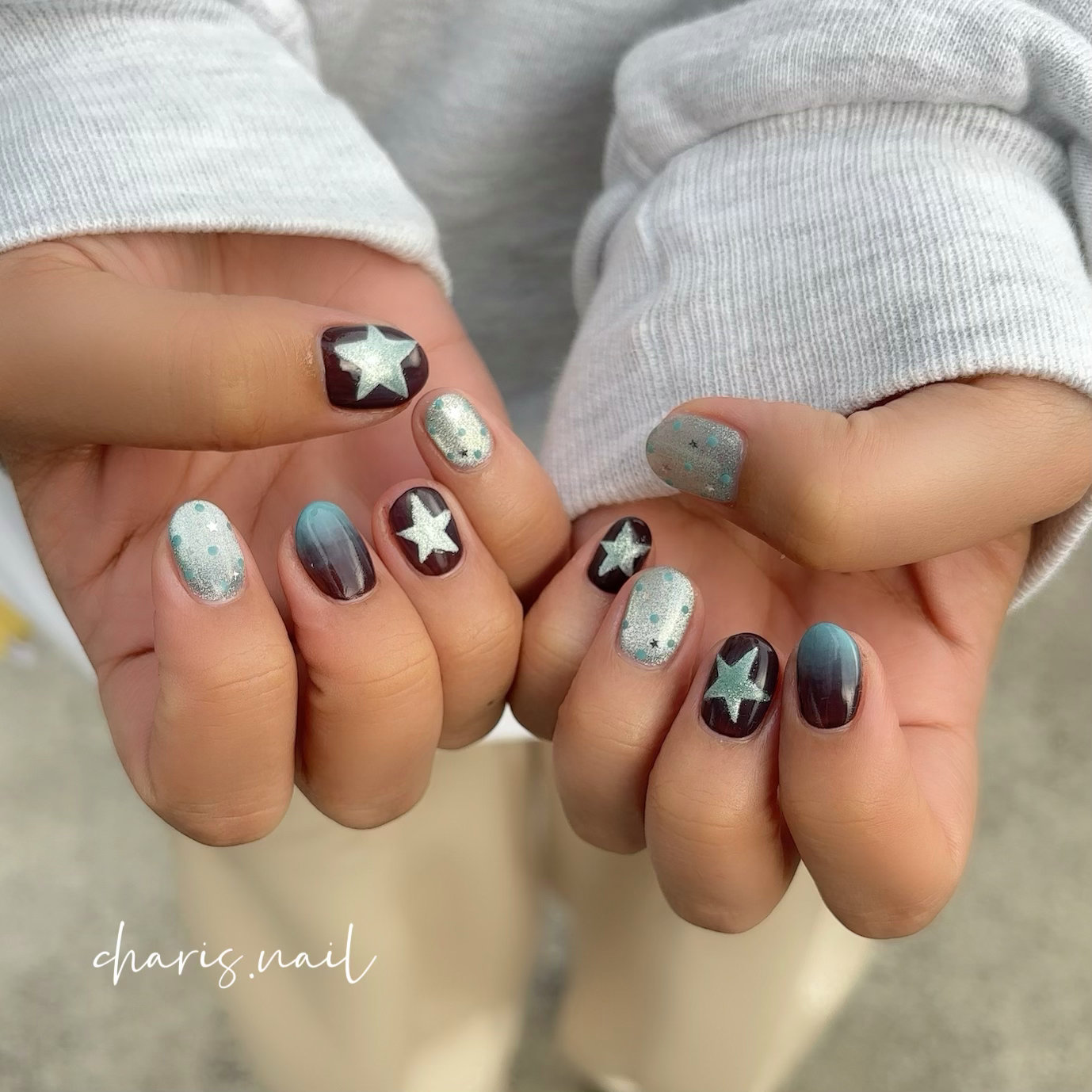 charis.nail