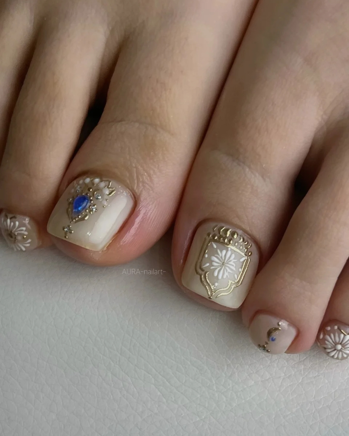 AURA_nailart