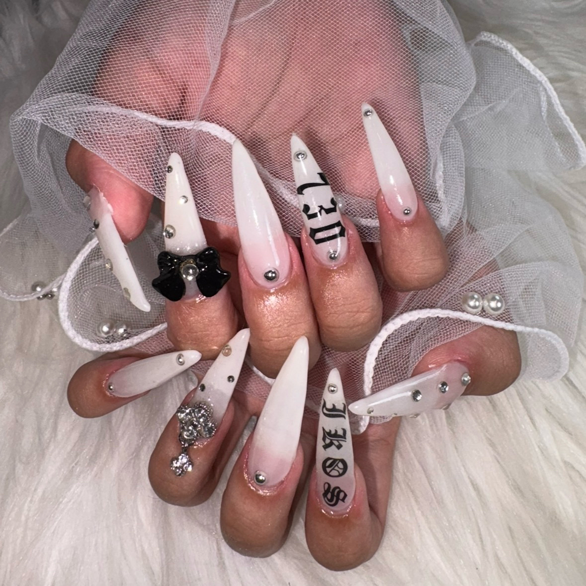 _laninails