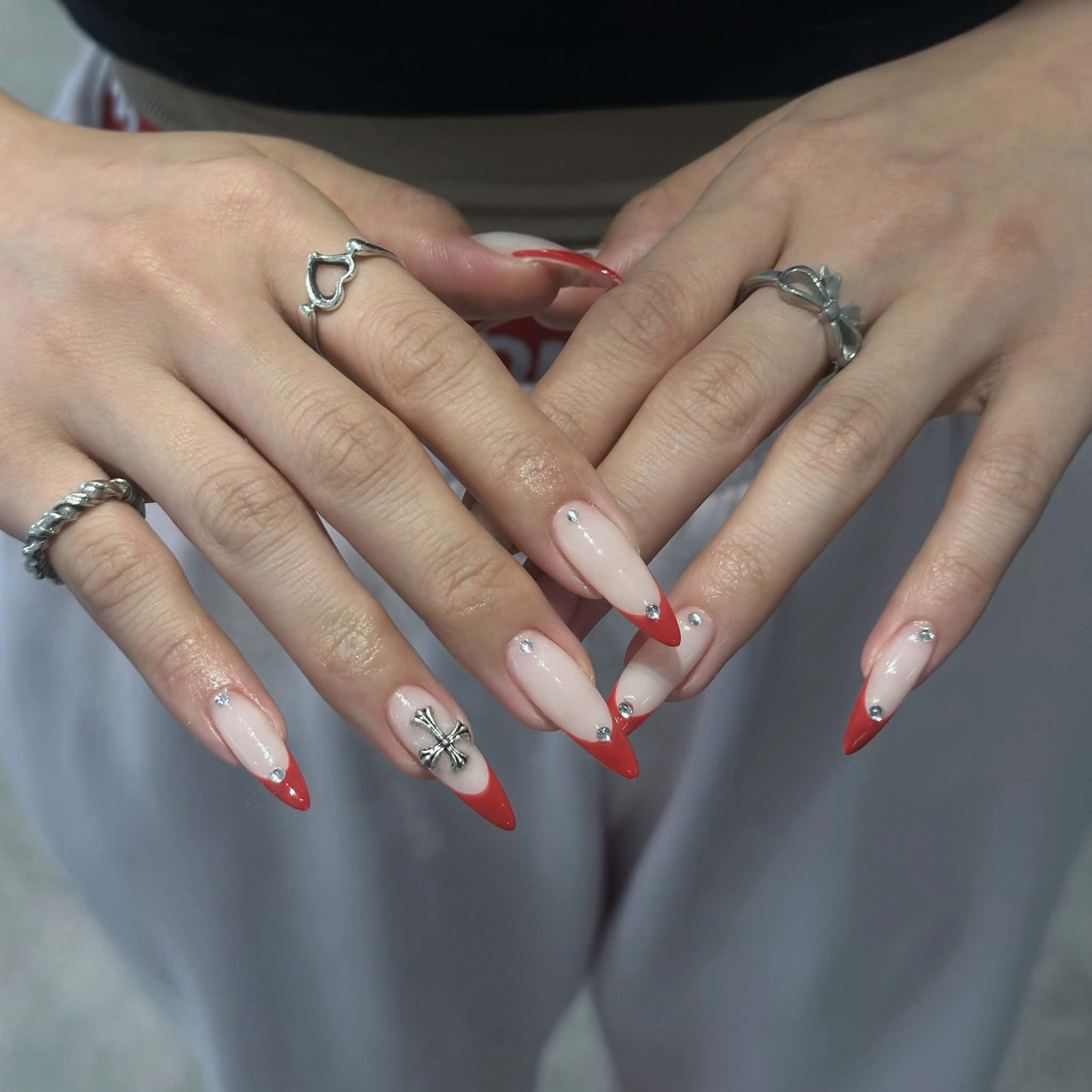elinails_emi