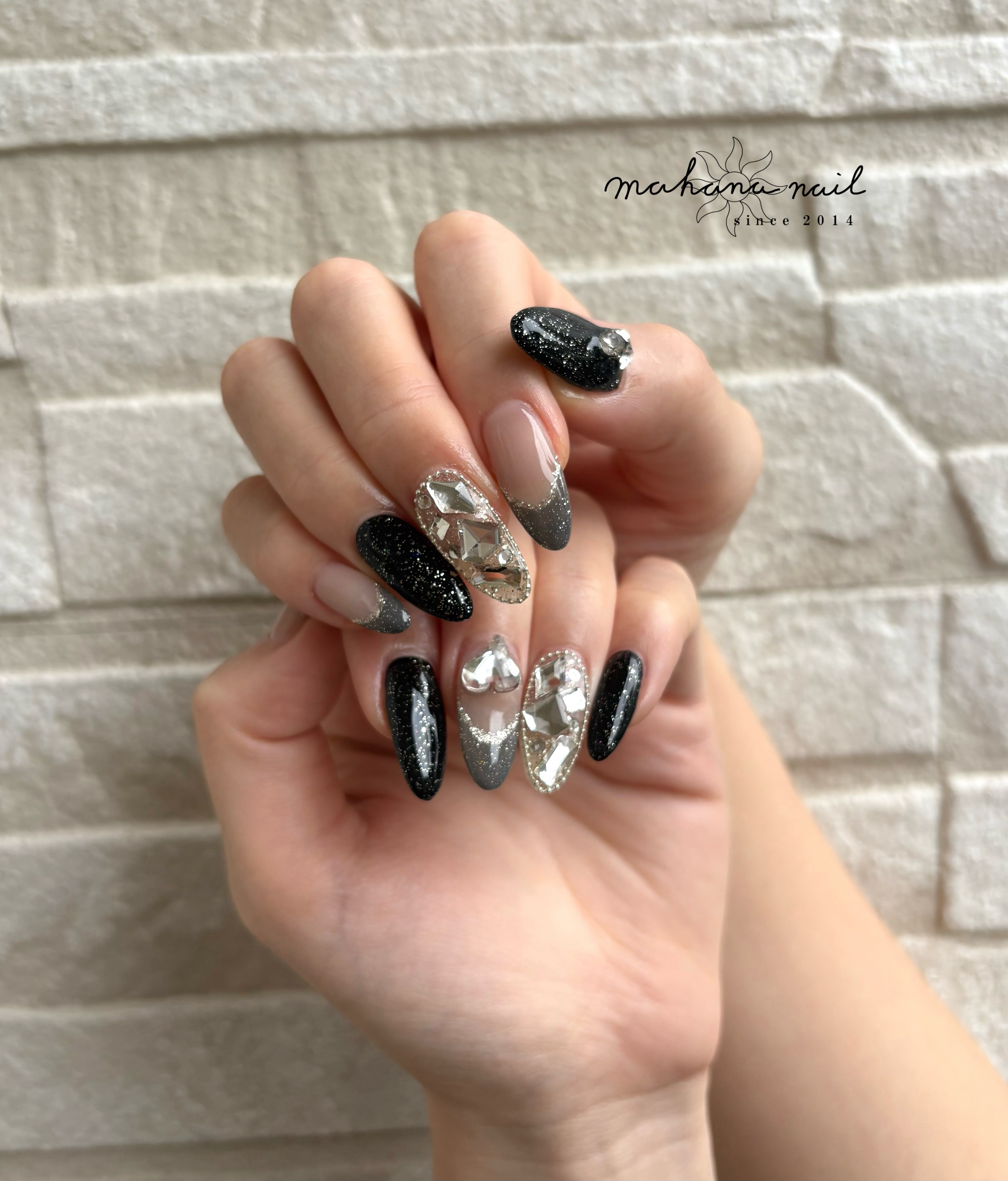 mahana_nail