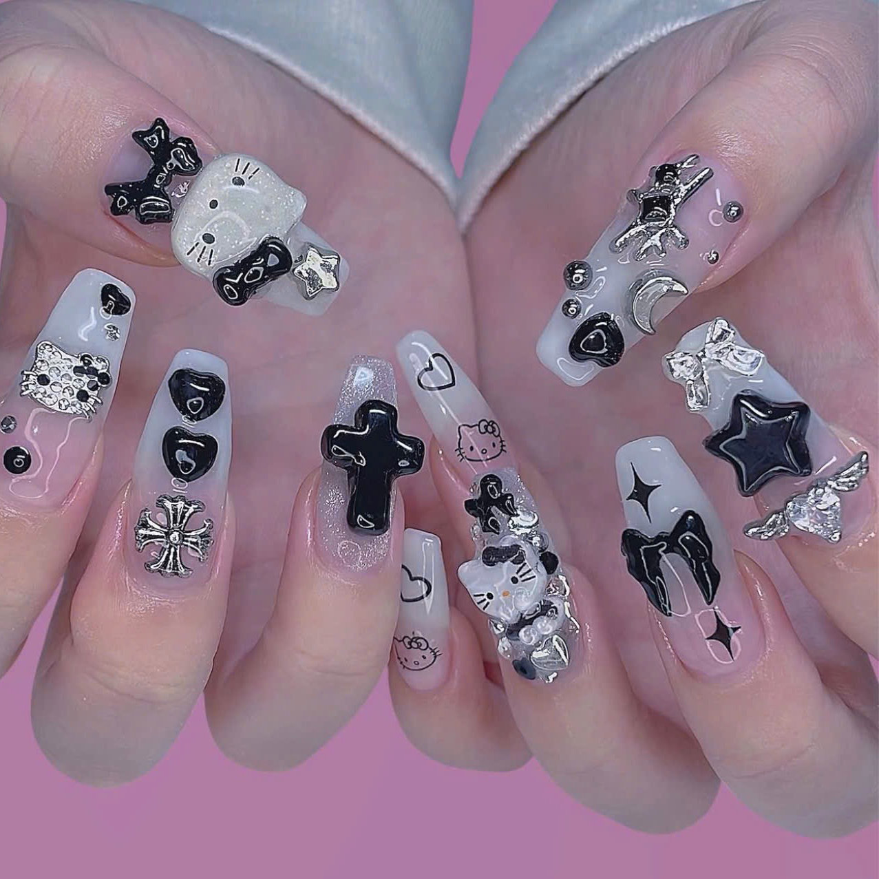 Lyn.Nail