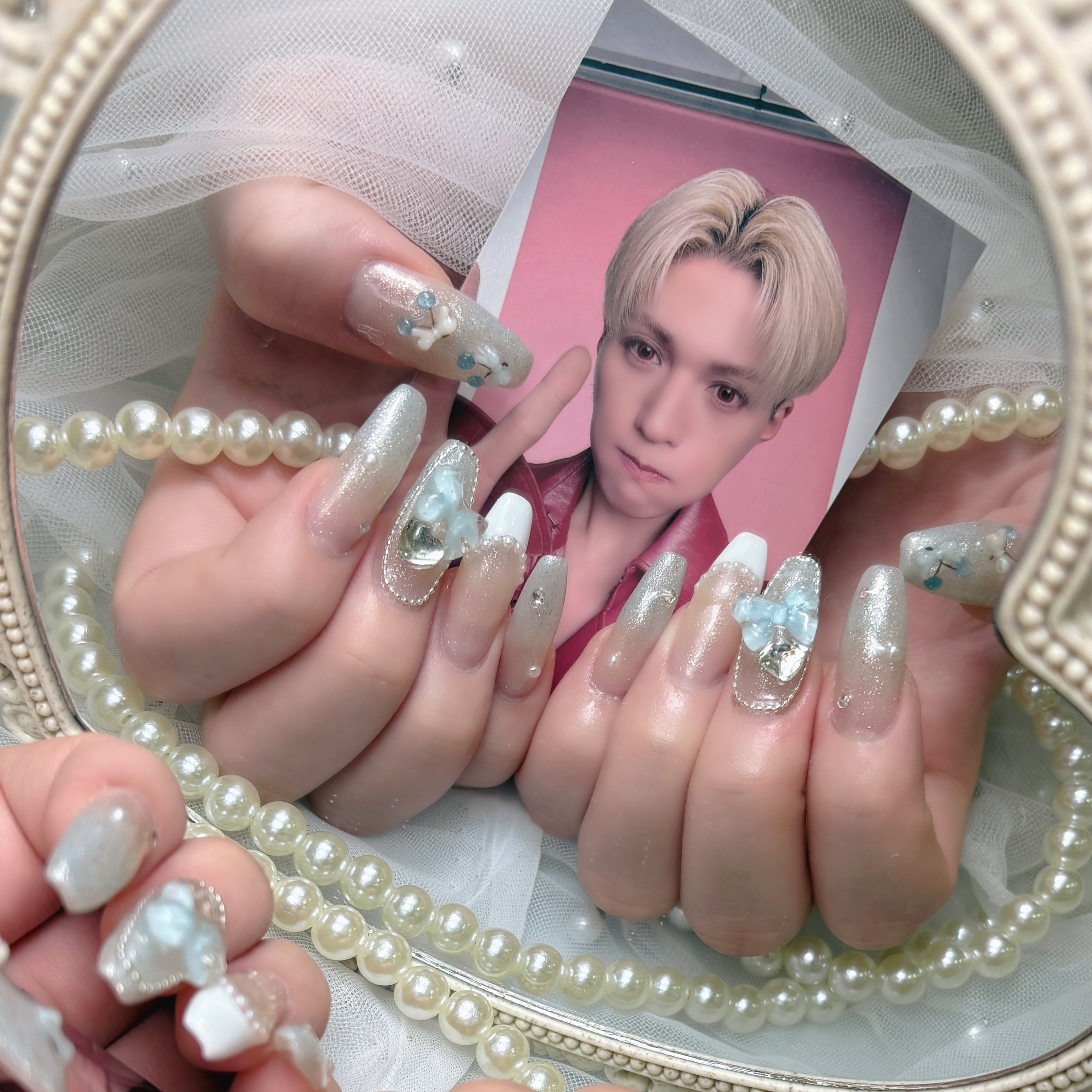 mu._.nail