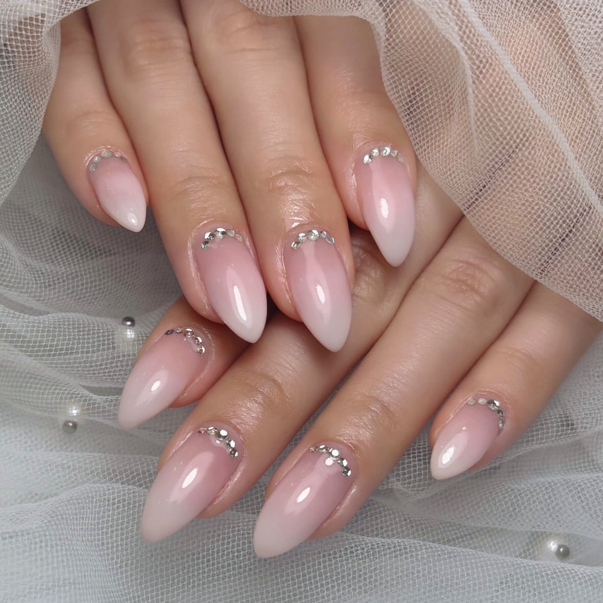 mu._.nail