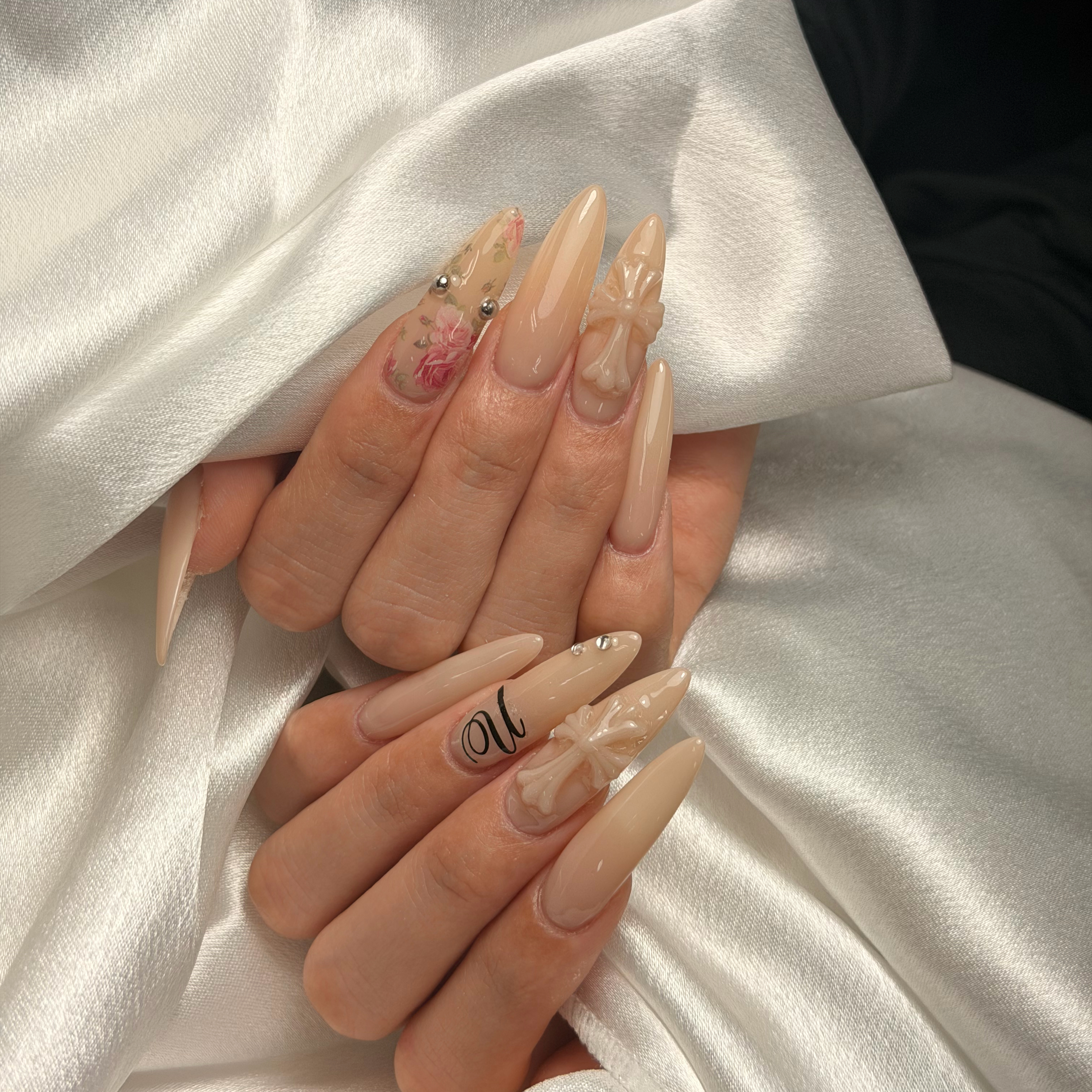 Rose_ana.chuo_nail