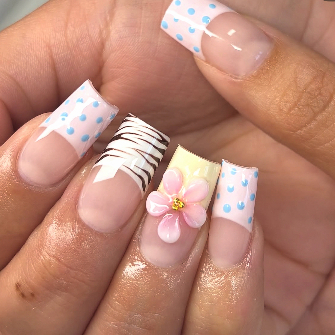 Babieblue_RibonNail