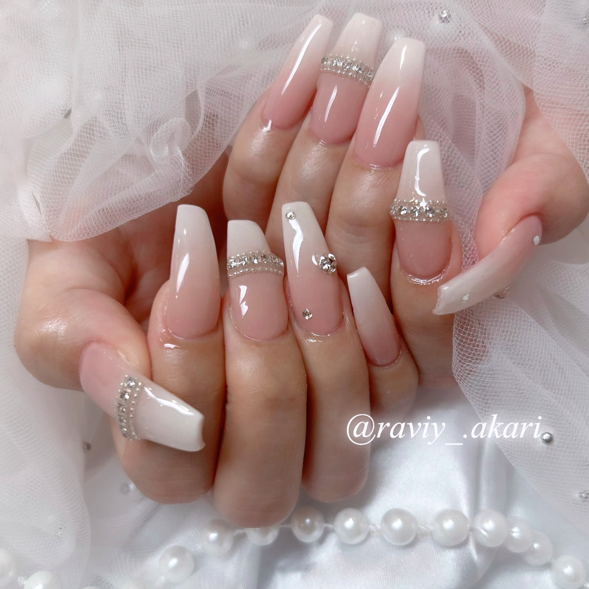 Raviy_.Akari