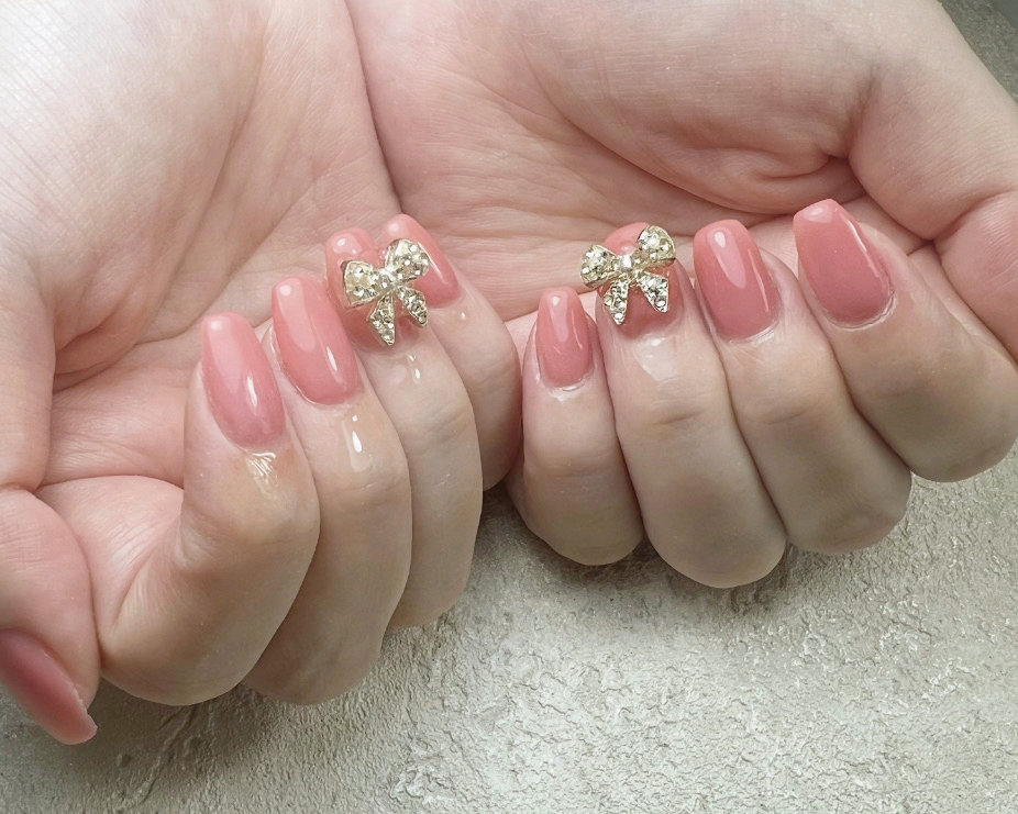 nia_nail