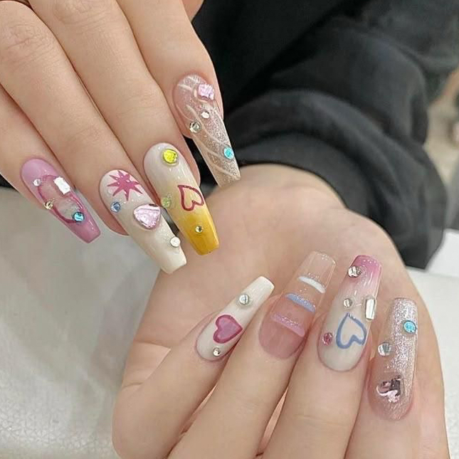 Lana_nail_Mimi