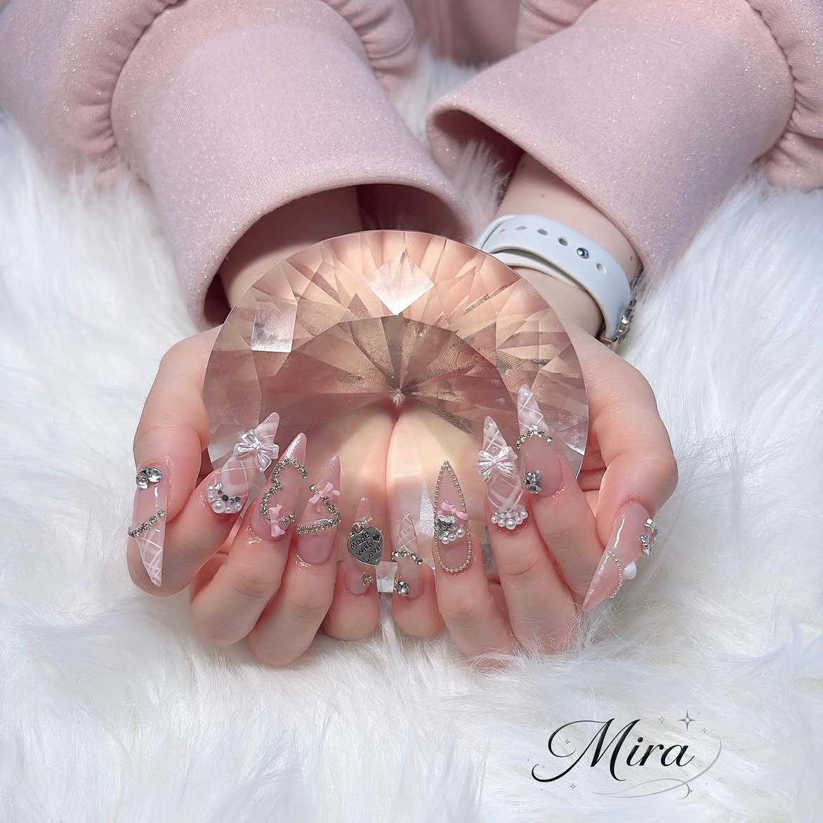 Mira__nail0501