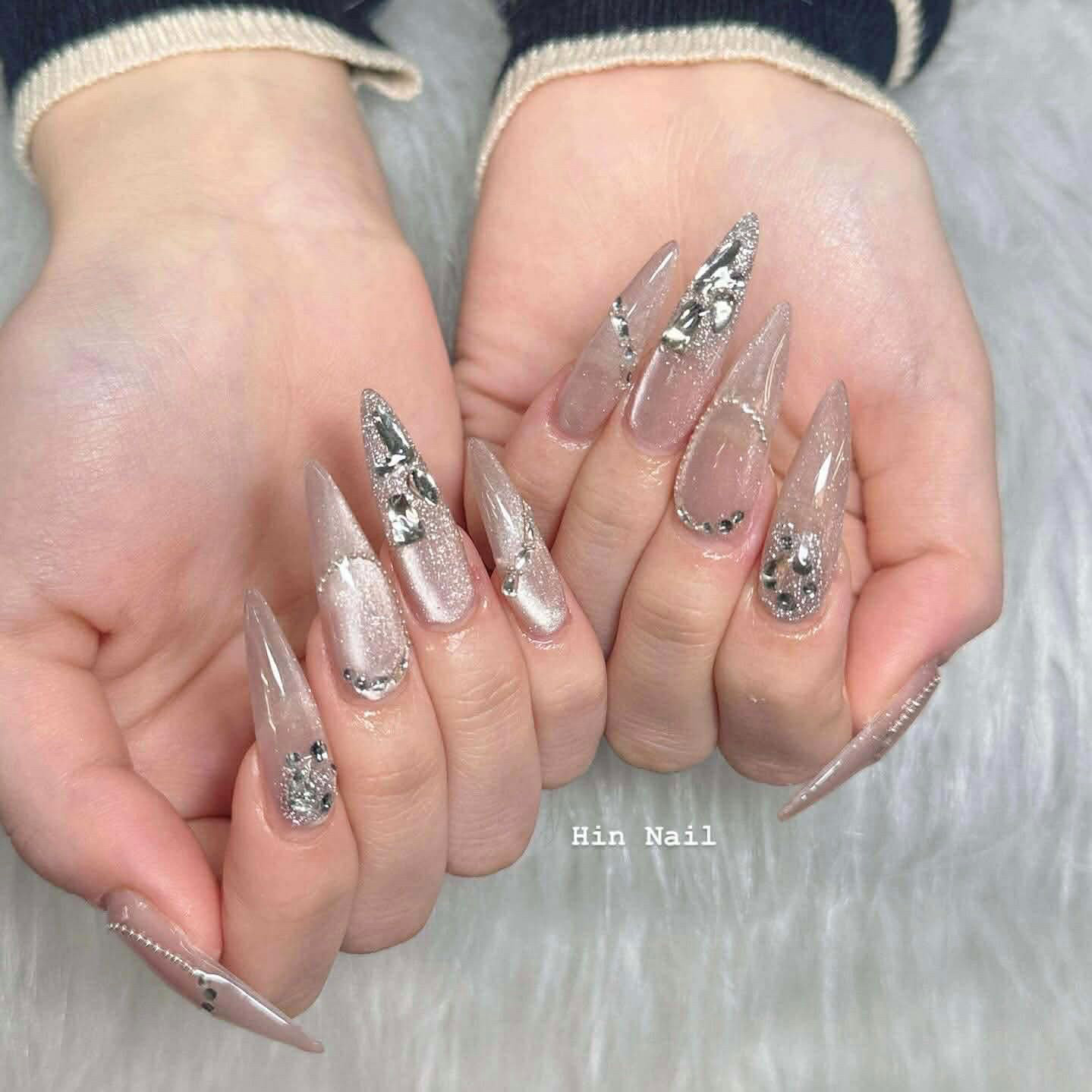 Hin.Rin.Nail