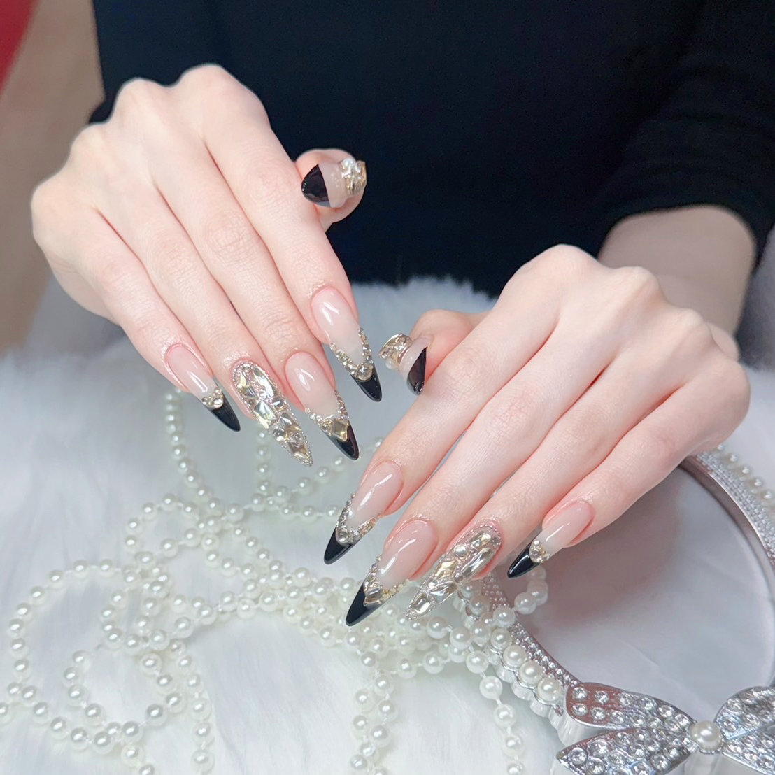 miyu.nail_rina