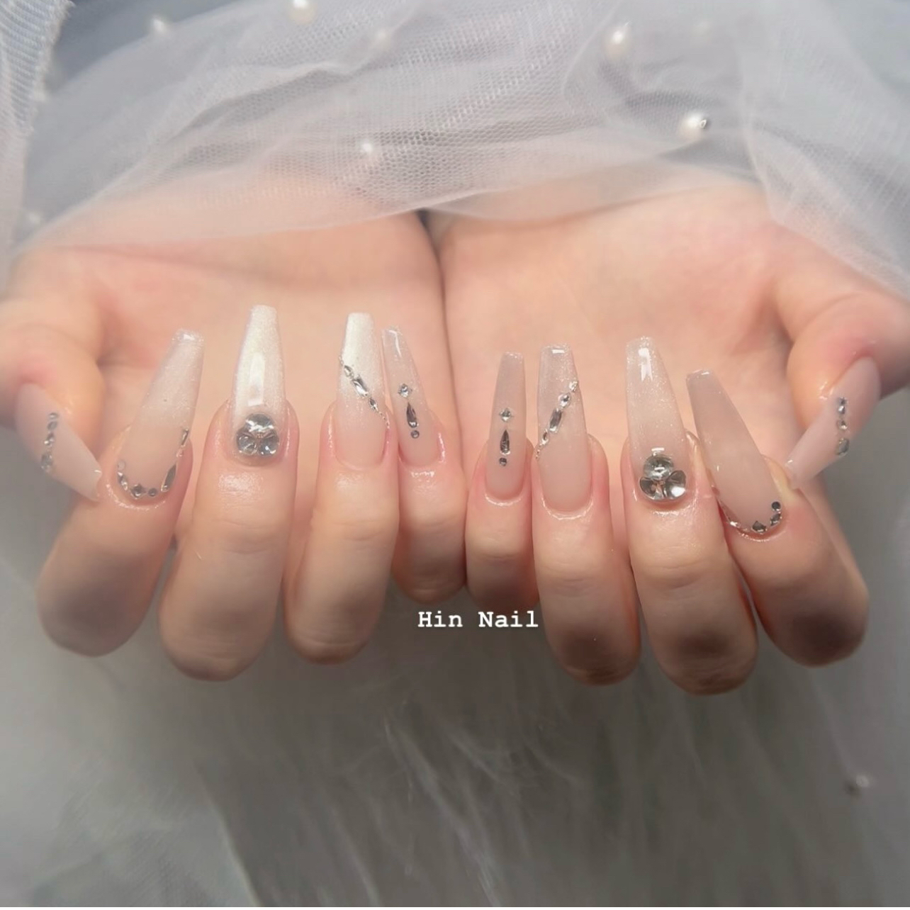 Hin_Nail