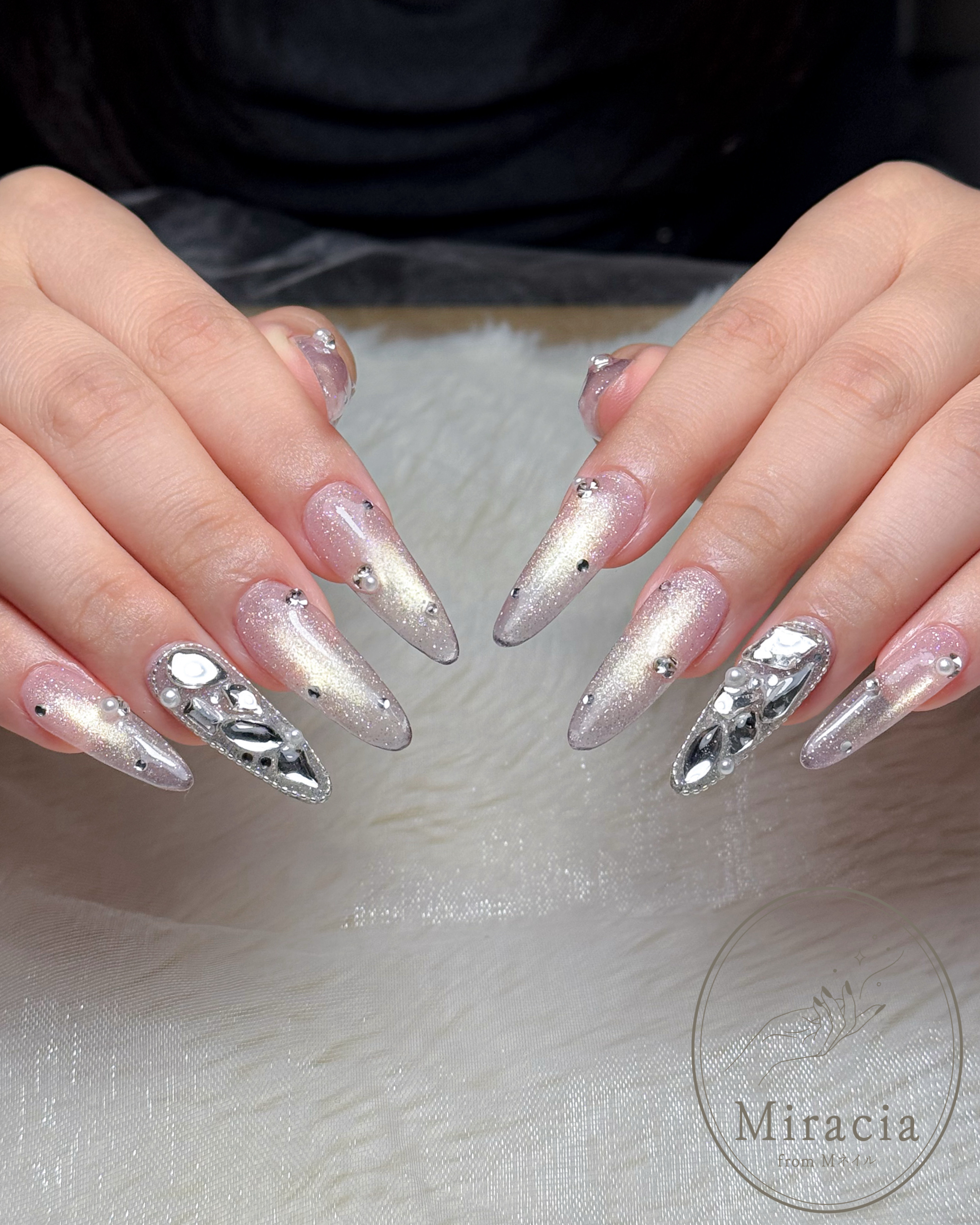 10lino.nail