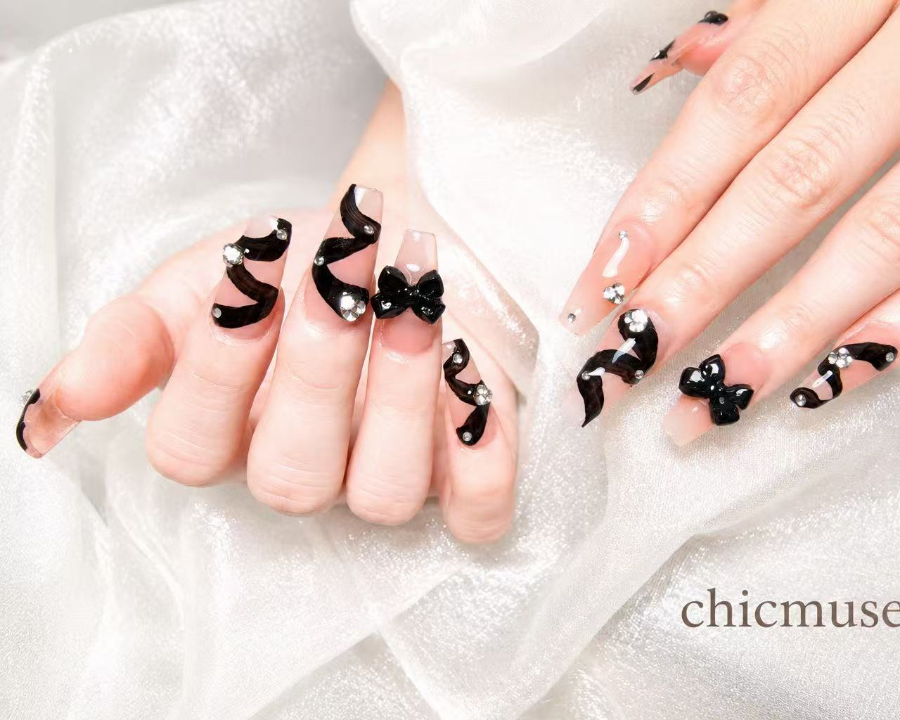 Yuna_nail.