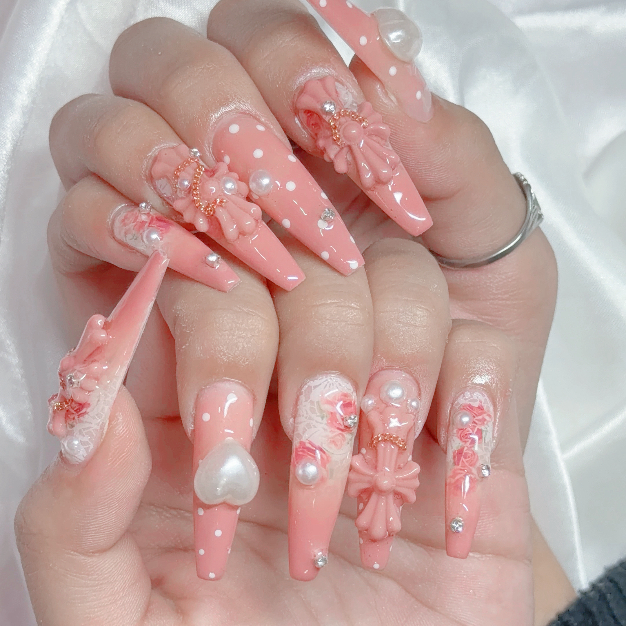 kira.Lilynailstudio