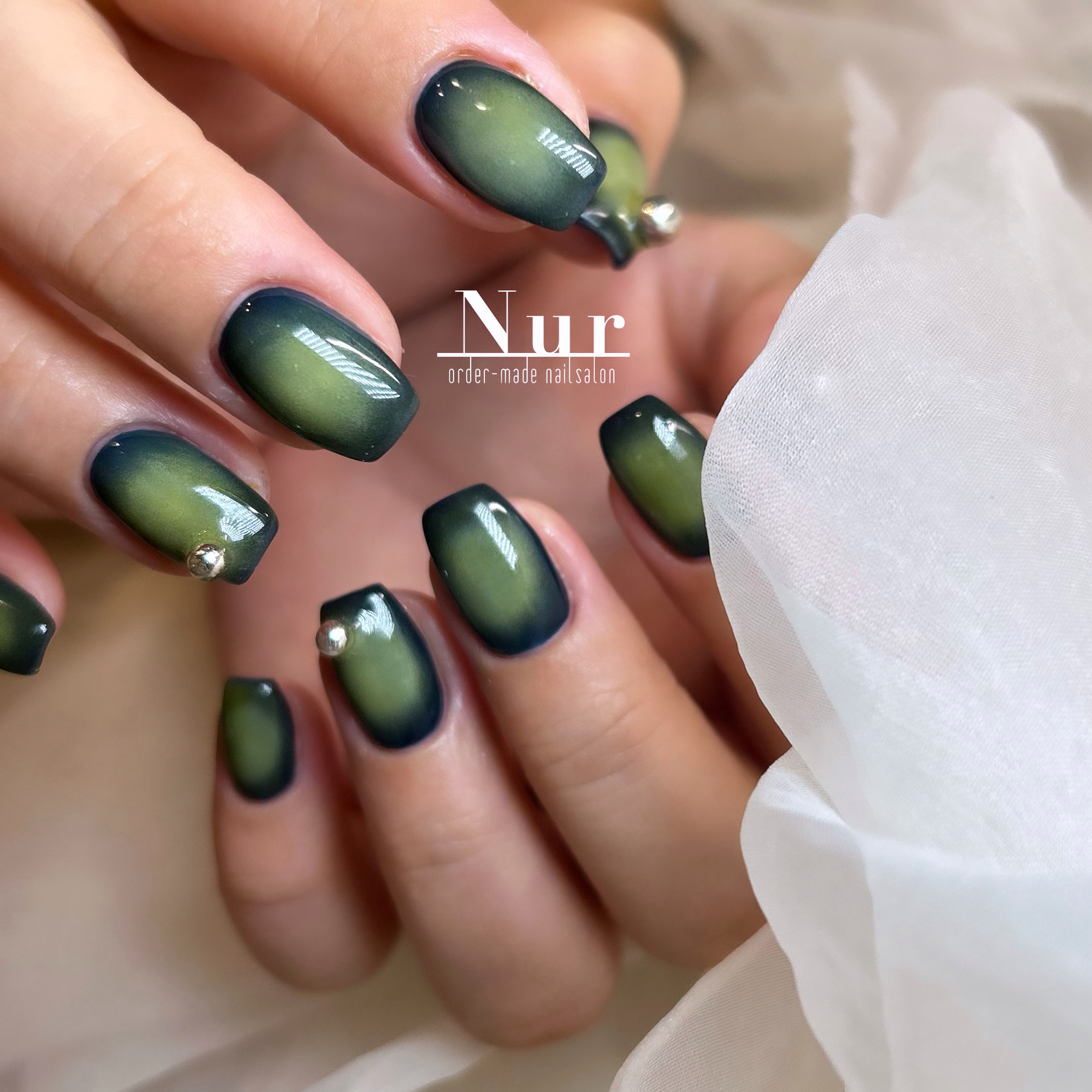 nails_nur