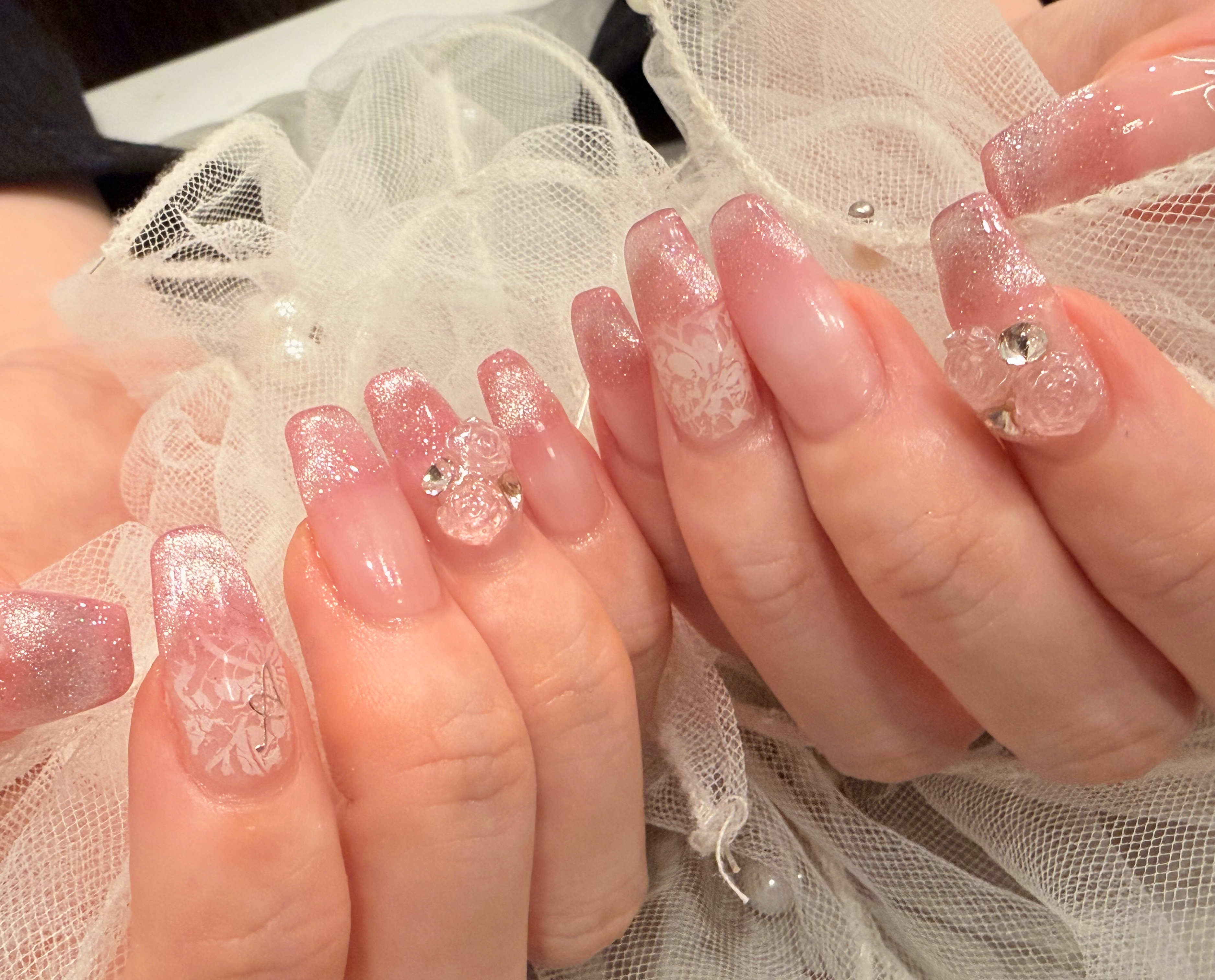 e.s_nail