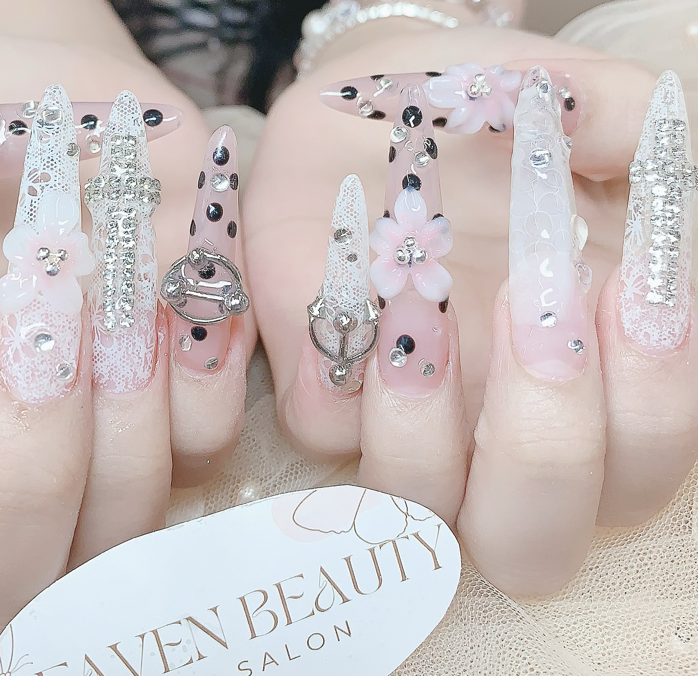 Mika_HEAVEN