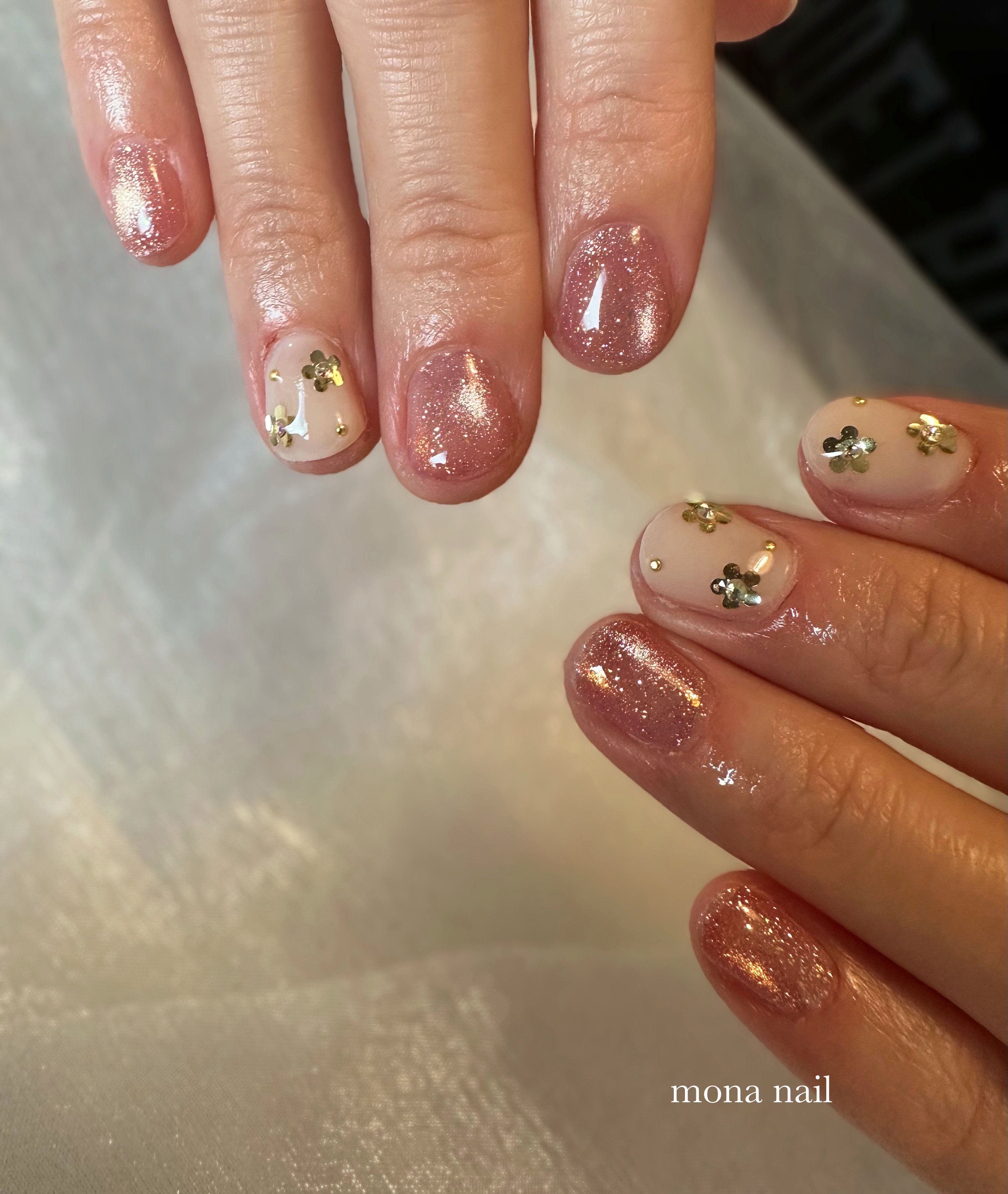mona_salon